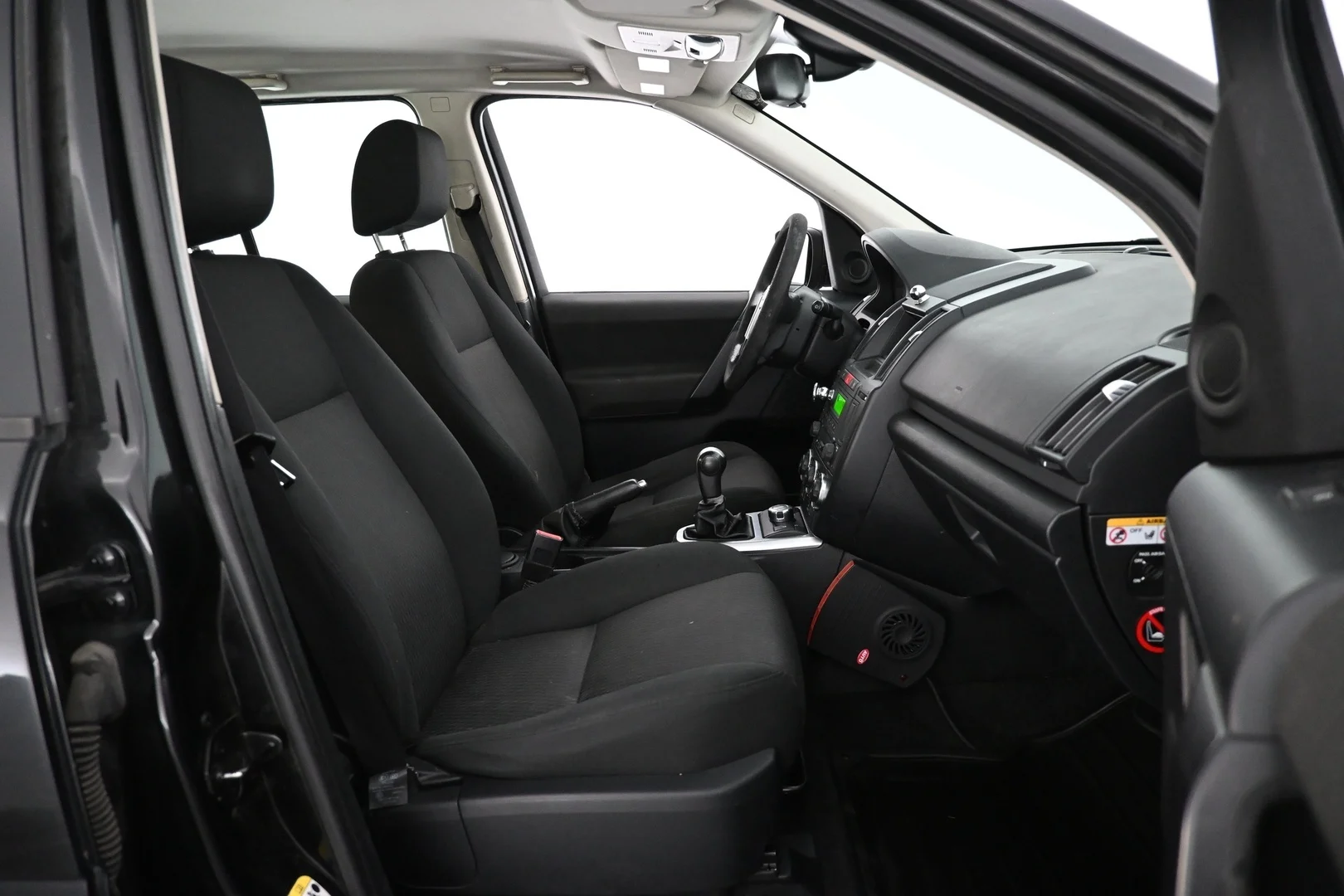 Car Image - y8b19UBveZa5VhH1bl4DX
