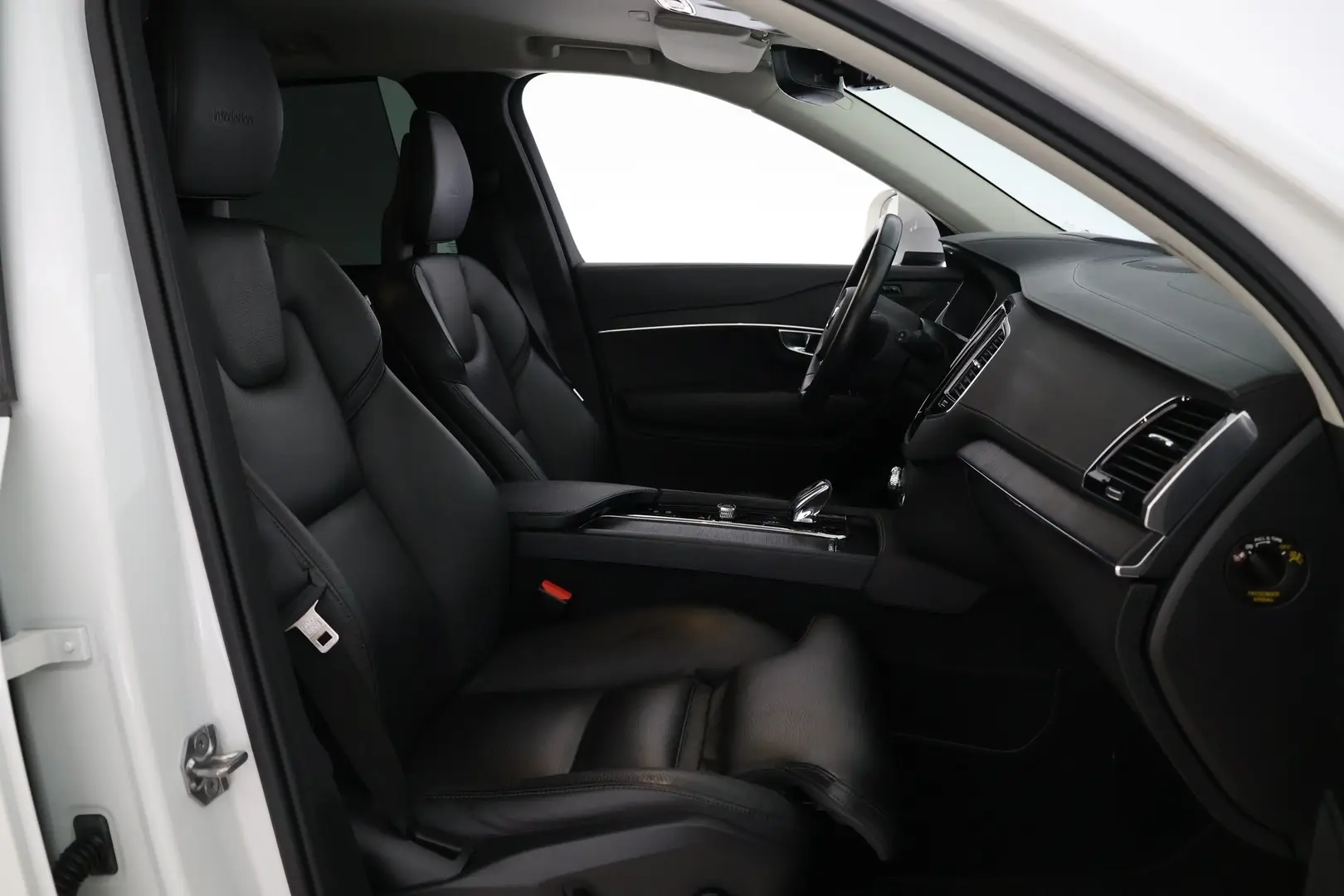 Car Image - 6vZP5YdUO0RCTTpxkBiDm5