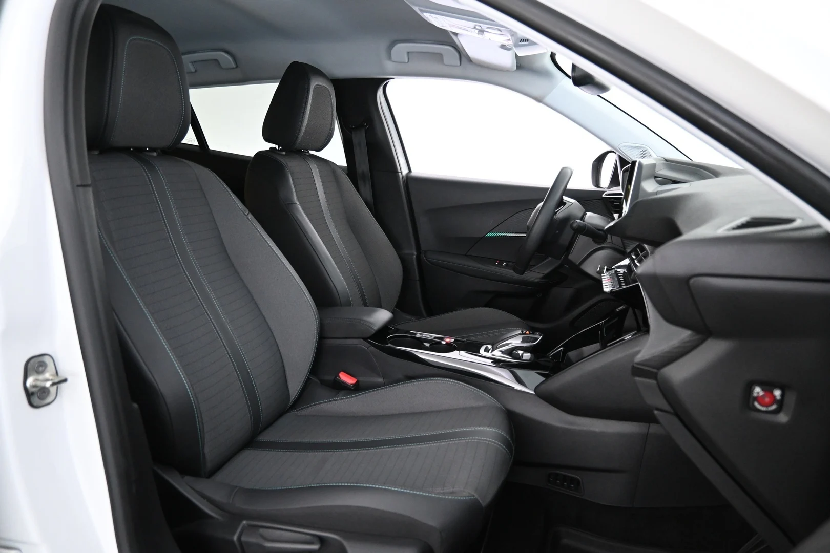 Car Image - 7qIINLdzRwwa7RBJci1Rfv