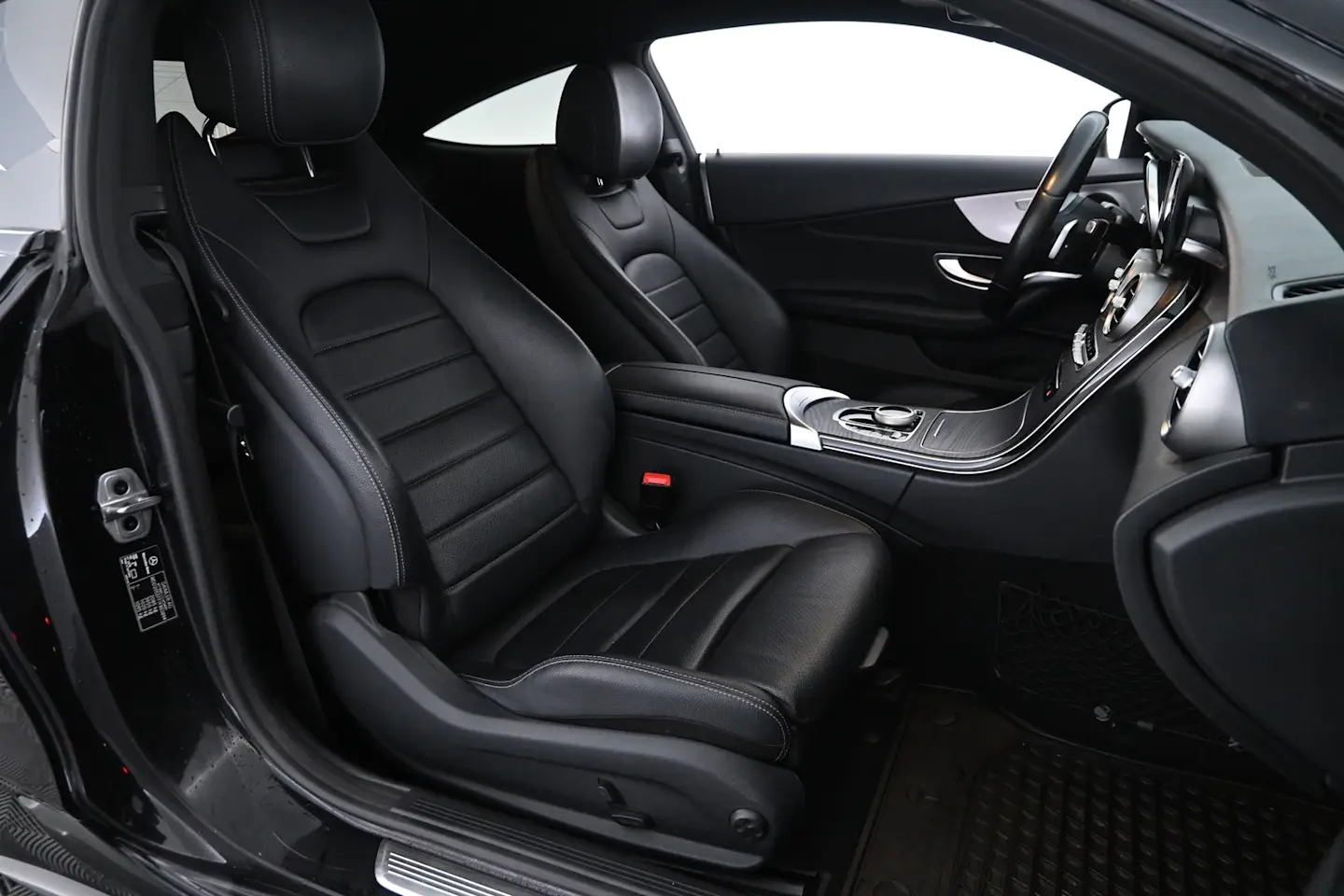 Car Image - 6H0TpKabopcAIkKw67Hcpm