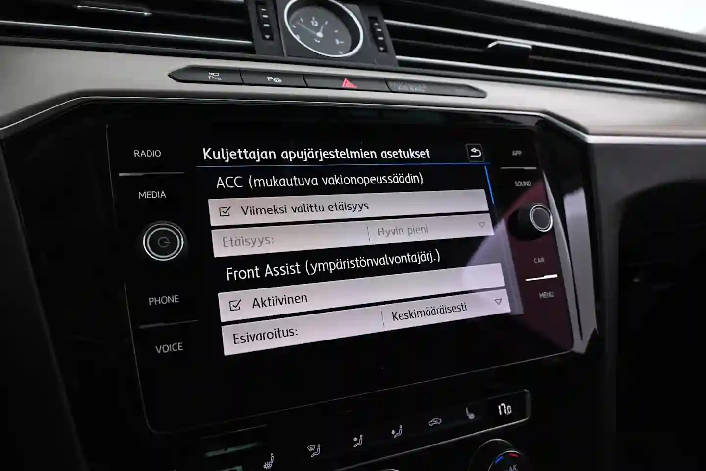 Car Image - 1FBi9mCdycl7sjD6C6FxyT