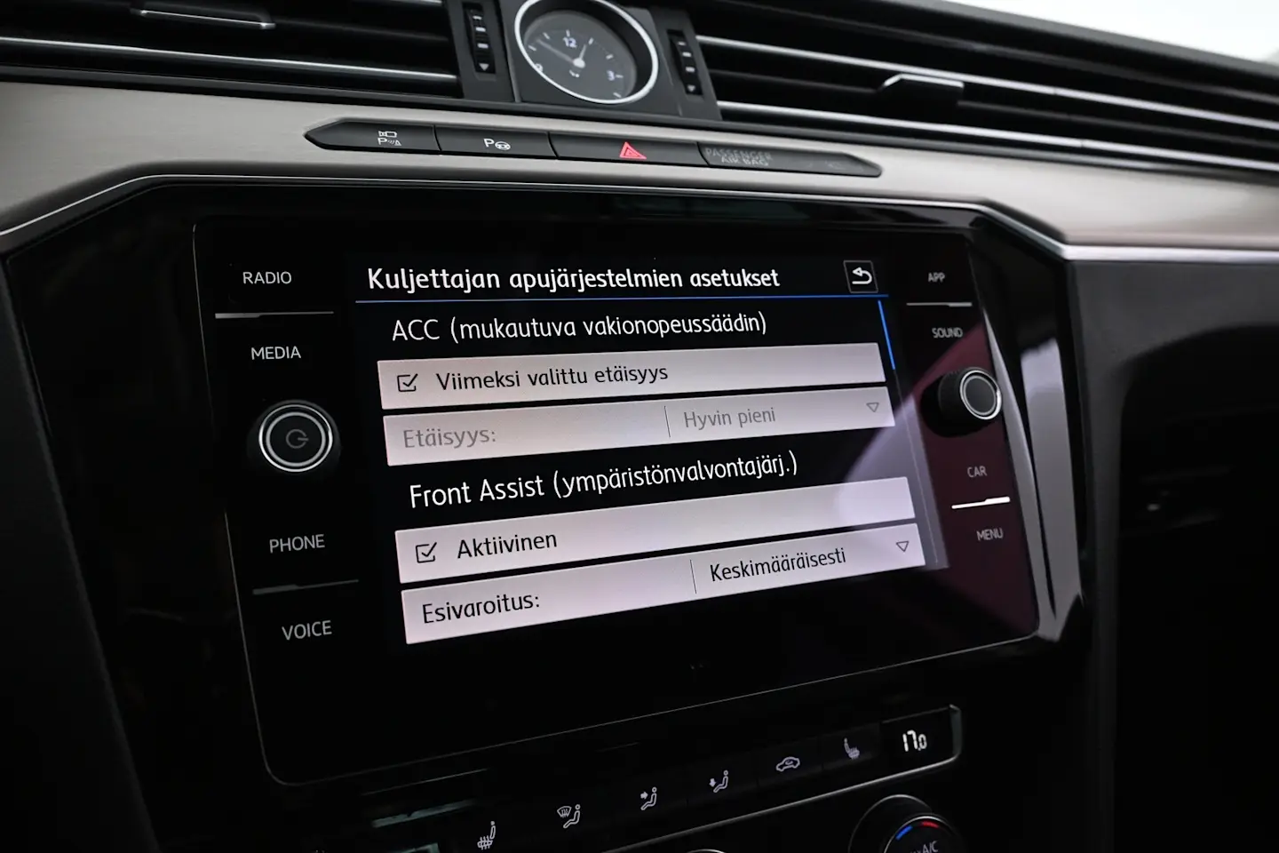 Car Image - 1FBi9mCdycl7sjD6C6FxyT
