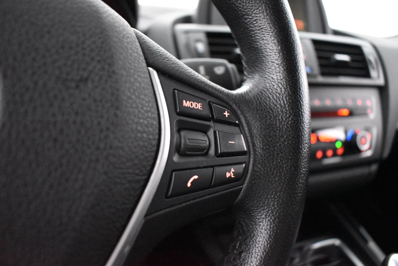 Car Image - HMne8jxmVP77YF3Ns0VhR