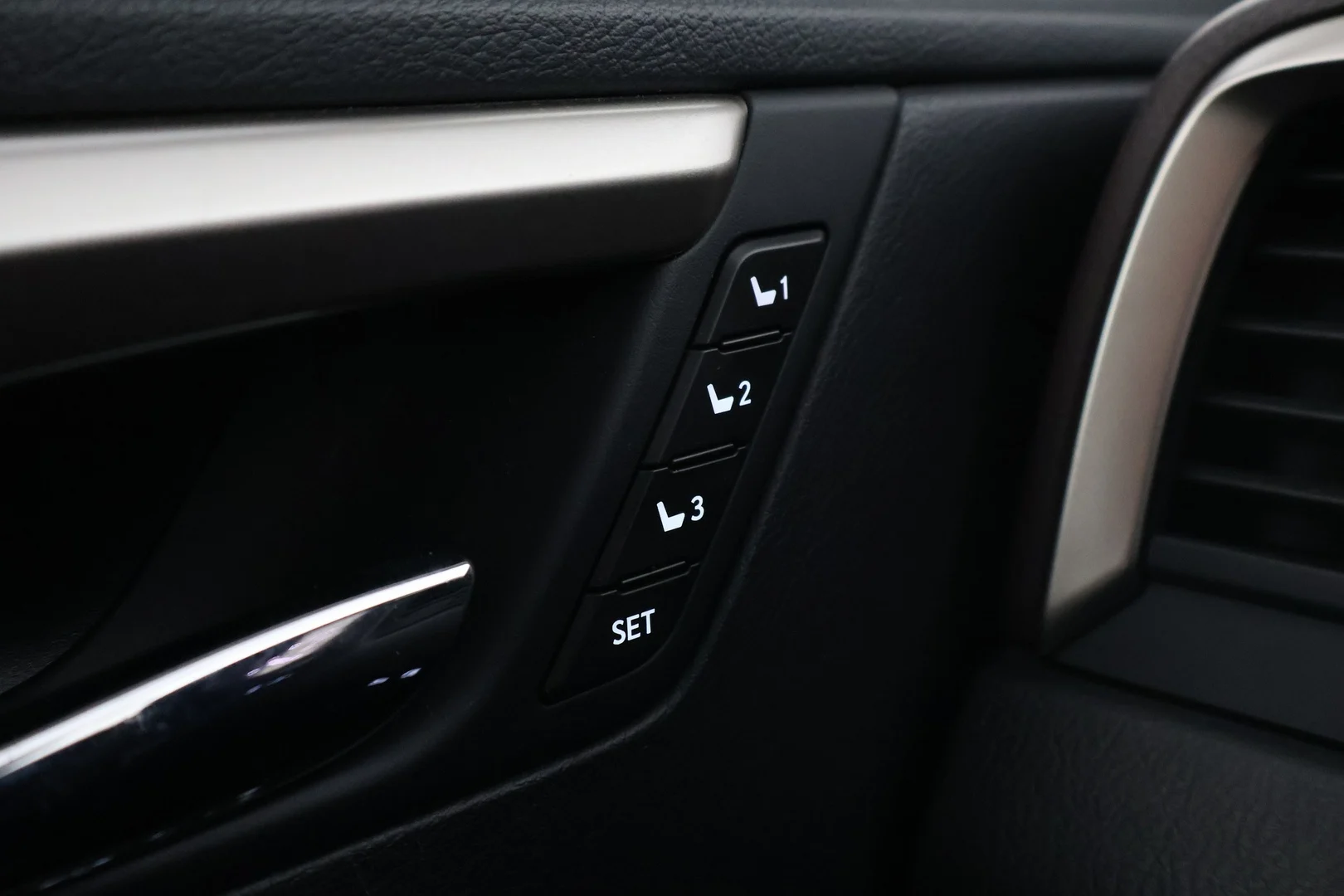 Car Image - 77ntftqlm1eEoD3aoSnLLA
