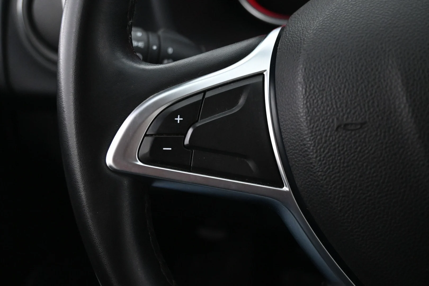 Car Image - 726ecYVQSsBqvZOjv7vS2J