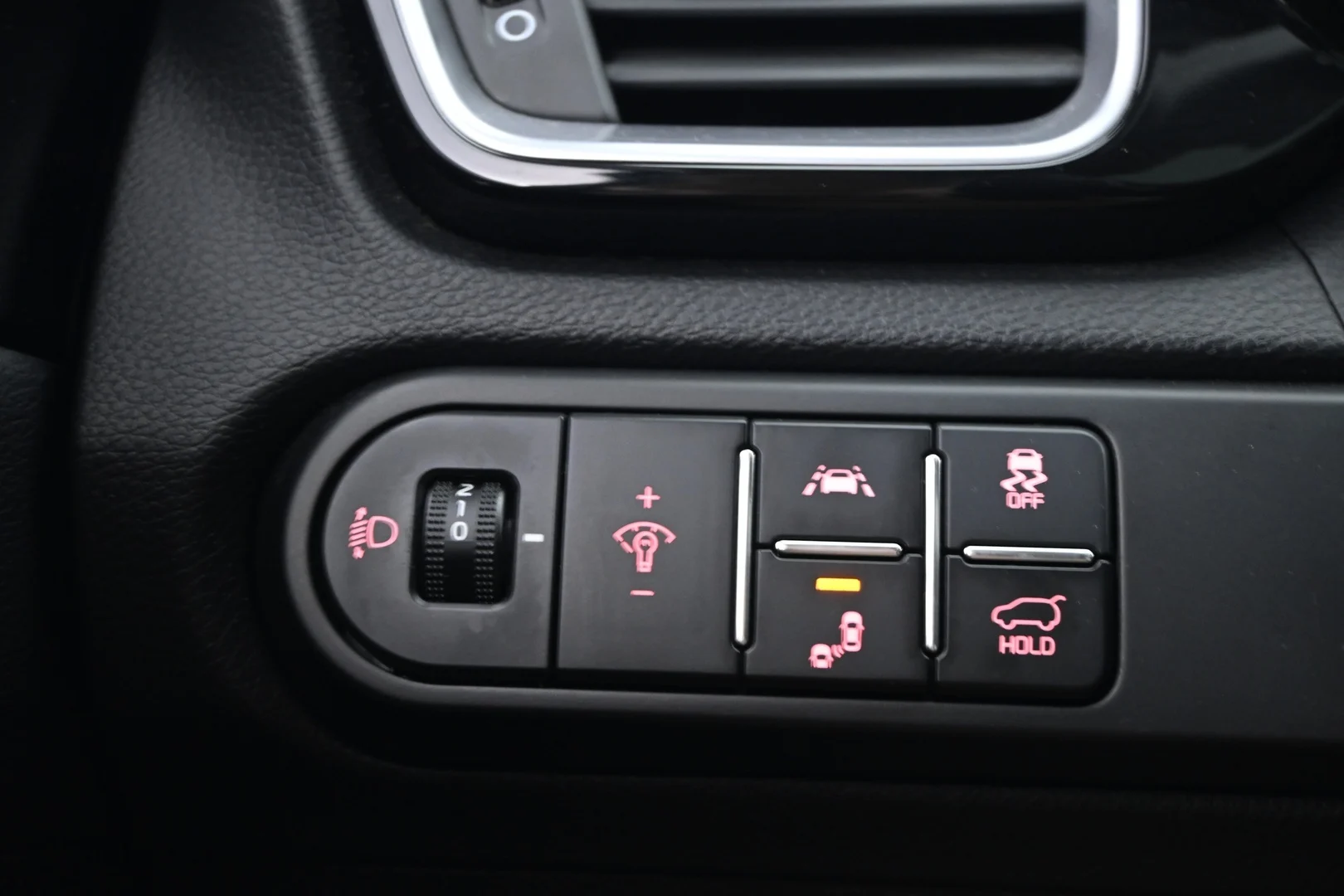 Car Image - mr4hubhrH98AgNowZc5Sc