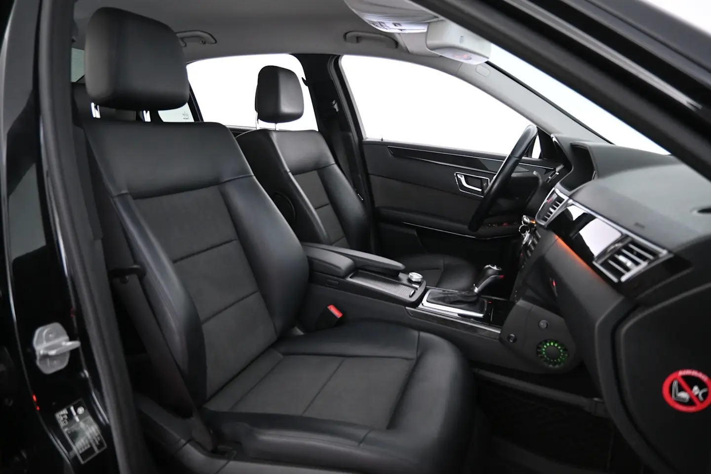 Car Image - 7AS4hl8crxrocmSxdRVA0N
