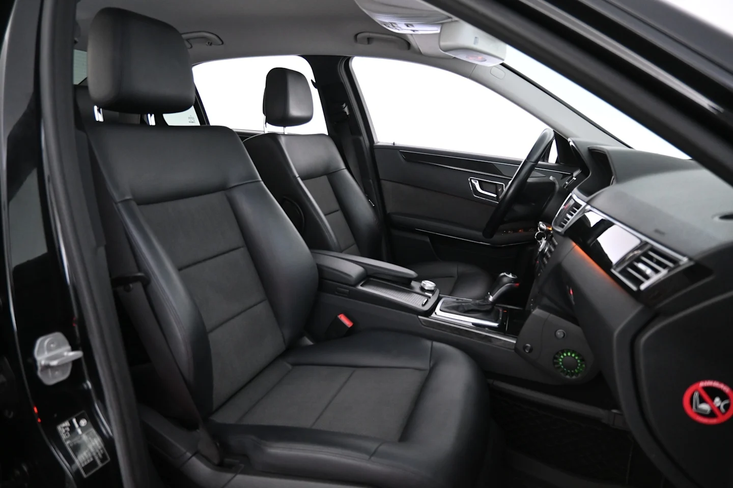 Car Image - 7AS4hl8crxrocmSxdRVA0N