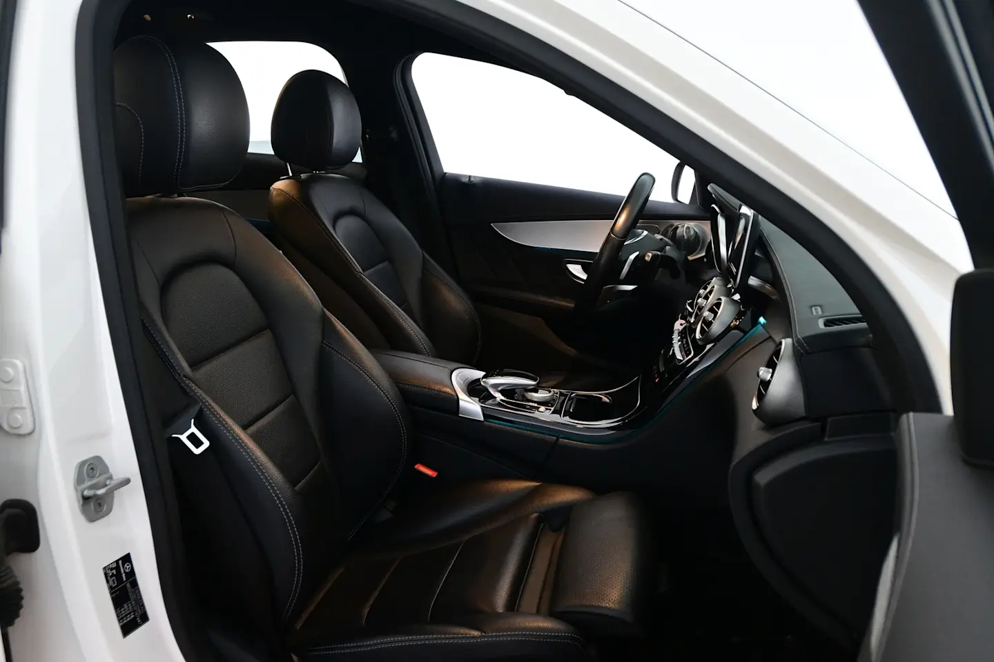 Car Image - 6n6mwhUn9Nc0nxek0Gphkm