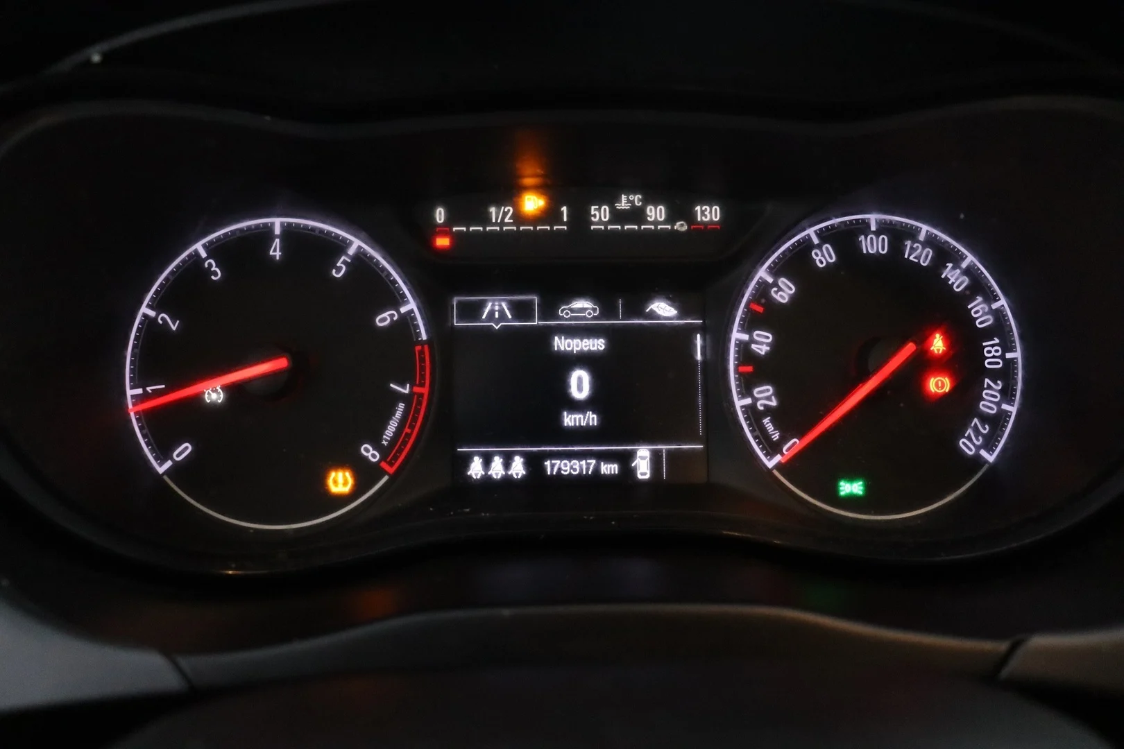 Car Image - 3D8P4cFbMTKtgvNBO8tri2