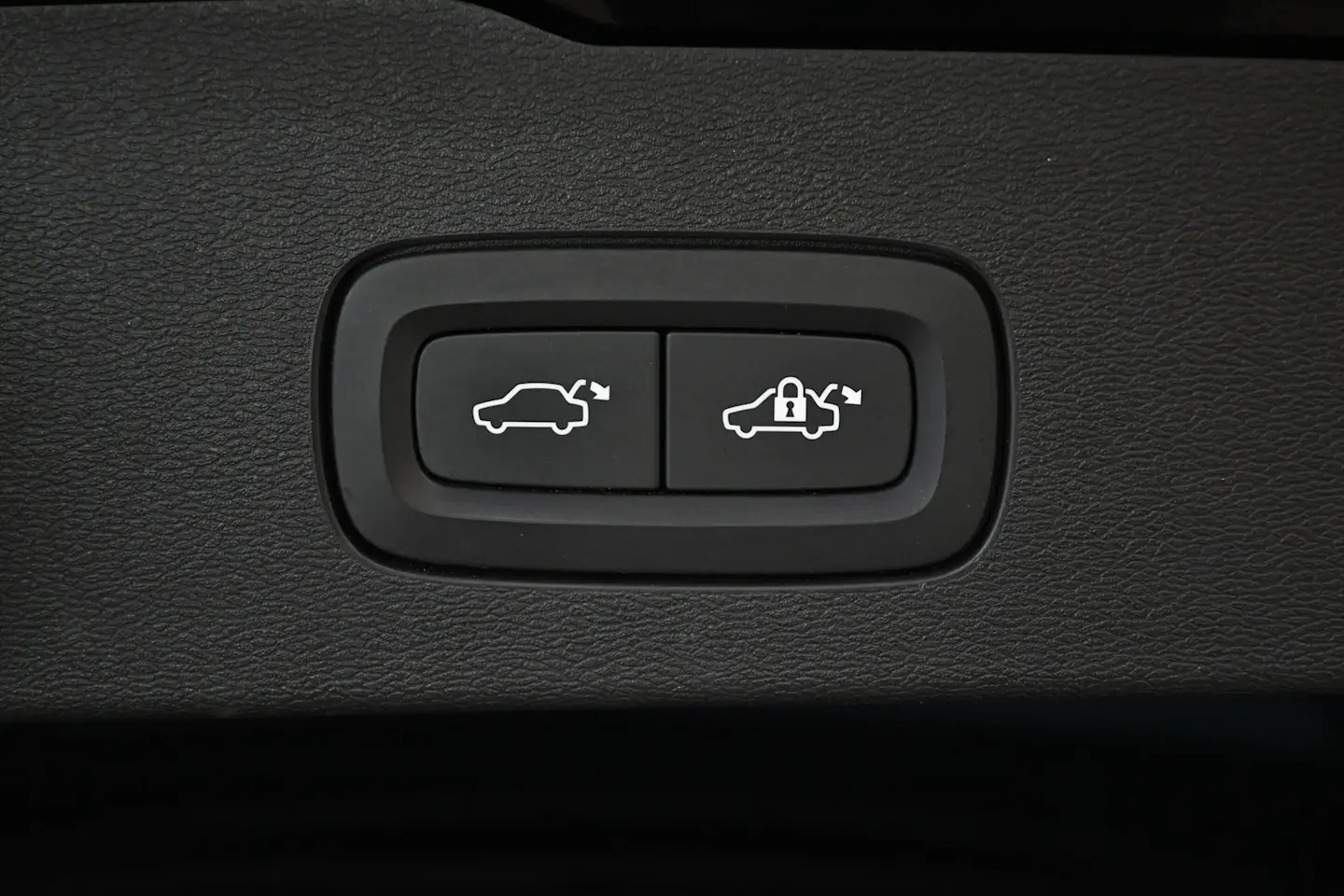Car Image - 3SVxbfOh7HA7nkTtKdKJWR