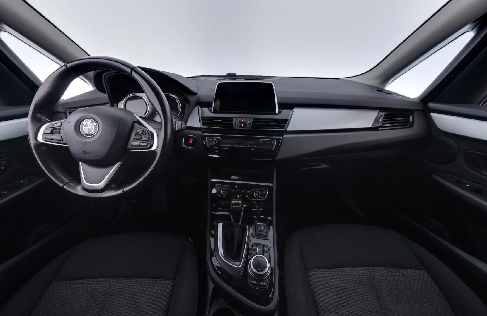 Car Image - 1C8LXoKYJU59HceSg4y7s0