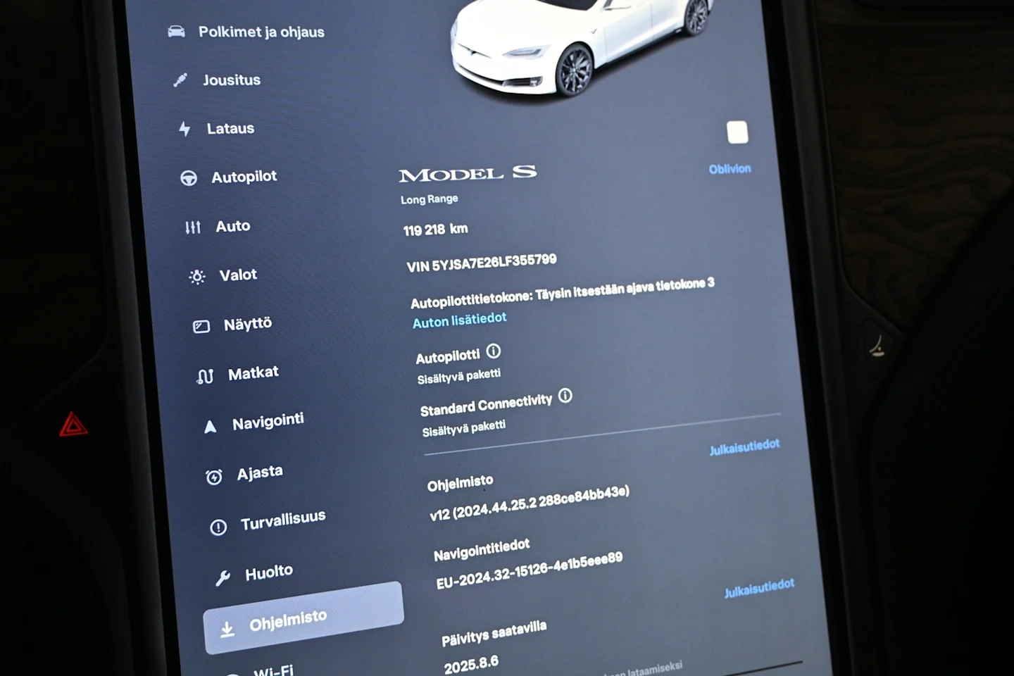 Car Image - 583G0ag8Vzekd8d5Lwxrlg