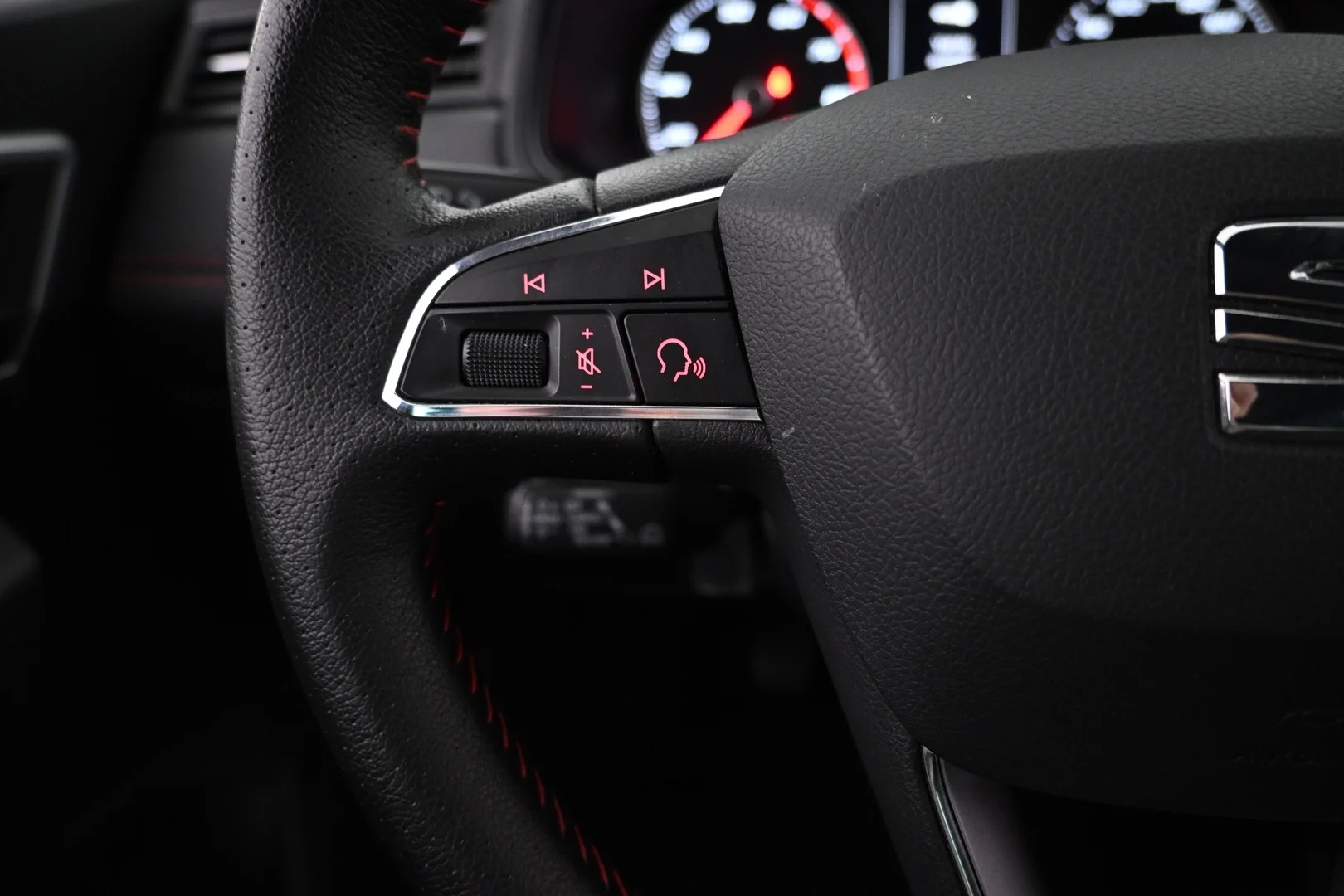 Car Image - 1VdEhySHqmqDDAuoaHIOIz