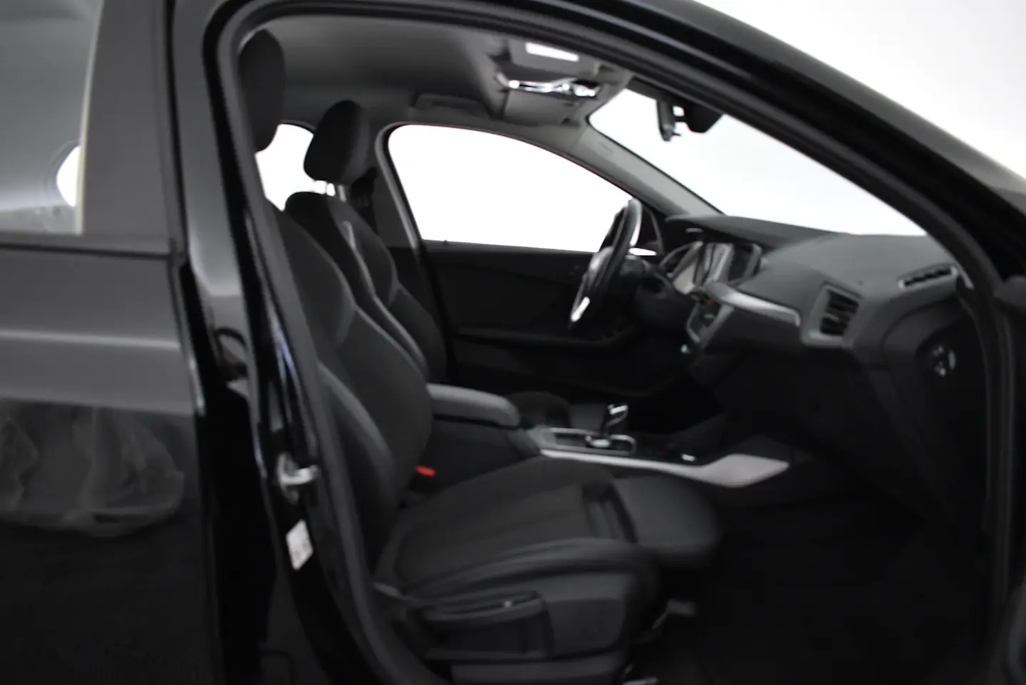 Car Image - 2fH8KxORdvyTB1YZ36yMU5