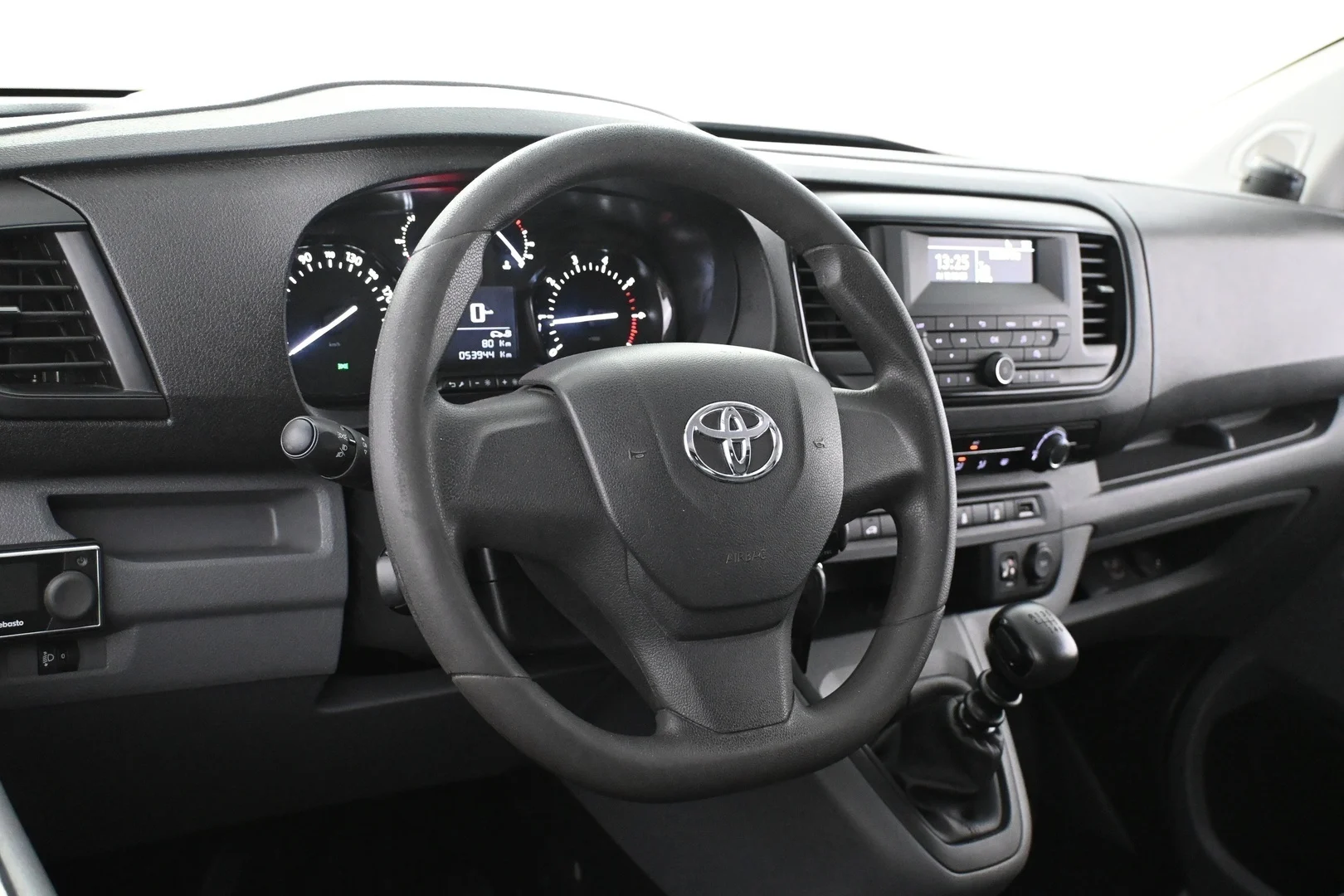 Car Image - 4kqRQgfX8w5VcgwbRb7byV