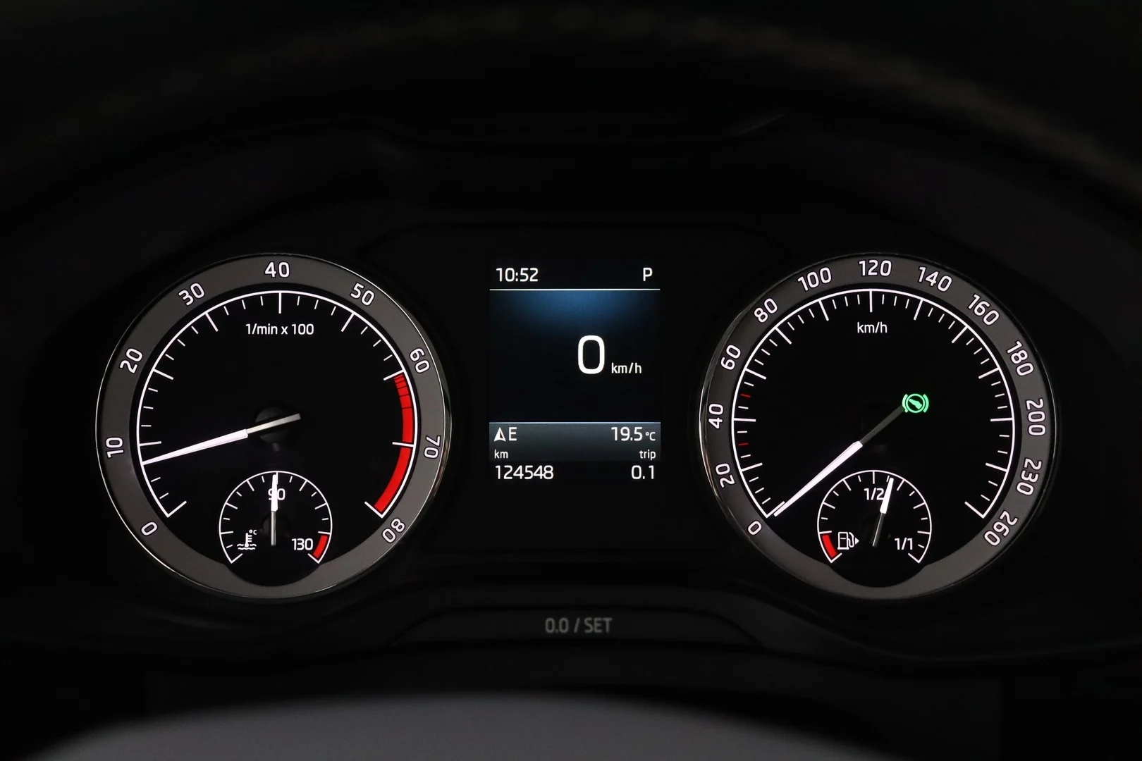 Car Image - Z7FpyXGeUV6y11VpFbhqC