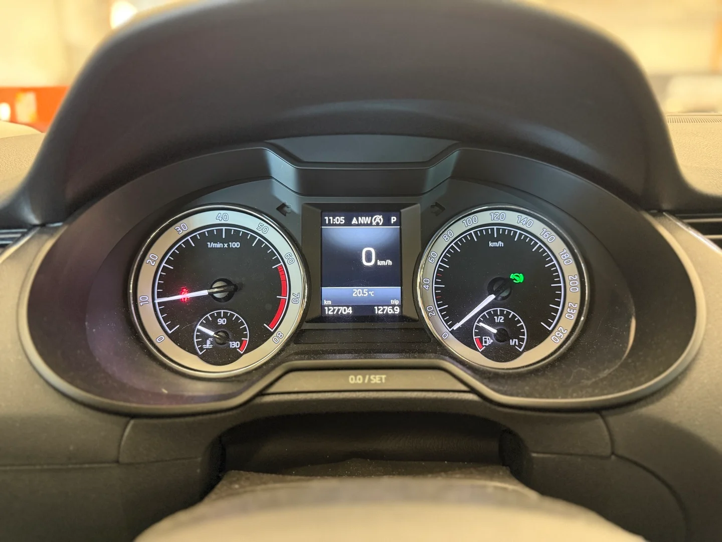 Car Image - 5b62JuKMfRYcHcDSHdvT7n