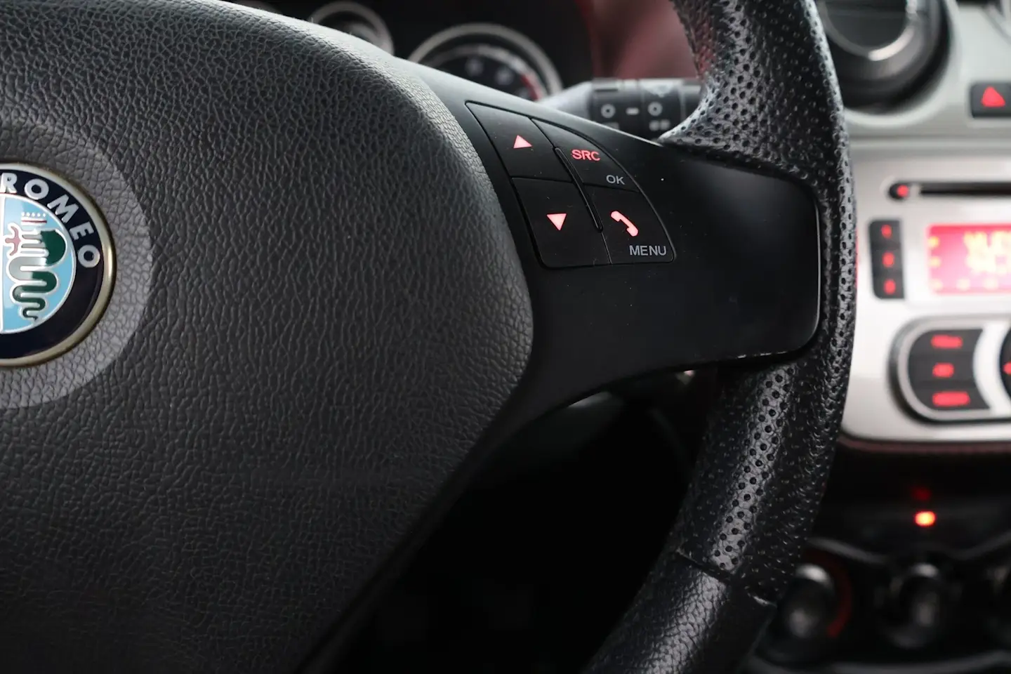 Car Image - 7ydKj9Nz8hufxerHE6A1tR