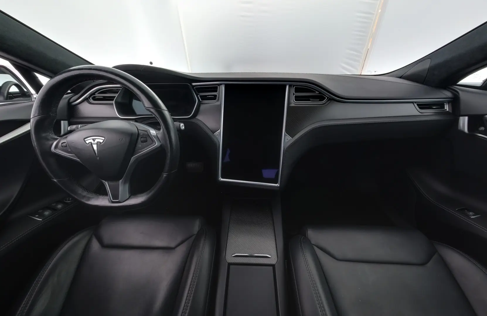 Car Image - 7f5KBKewTFB8doFvq8jNml