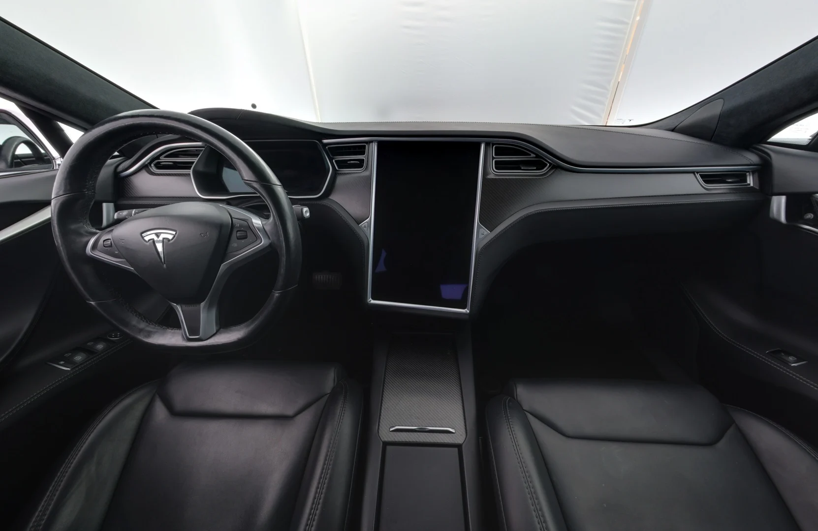 Car Image - 7f5KBKewTFB8doFvq8jNml