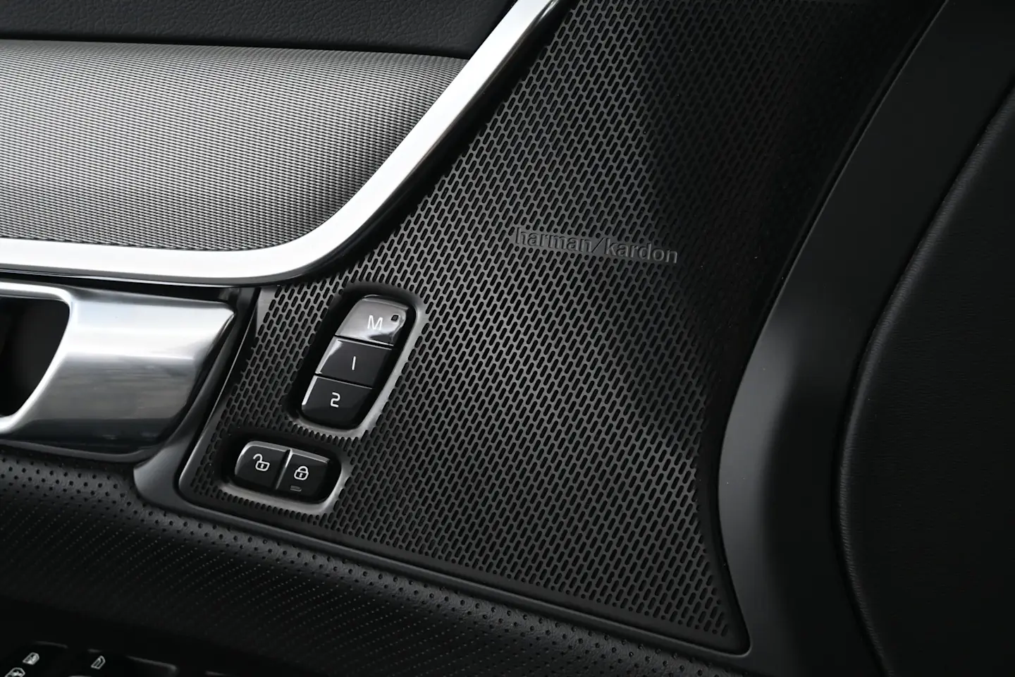 Car Image - 5SO8HpTt9etjuxU30X2W6L