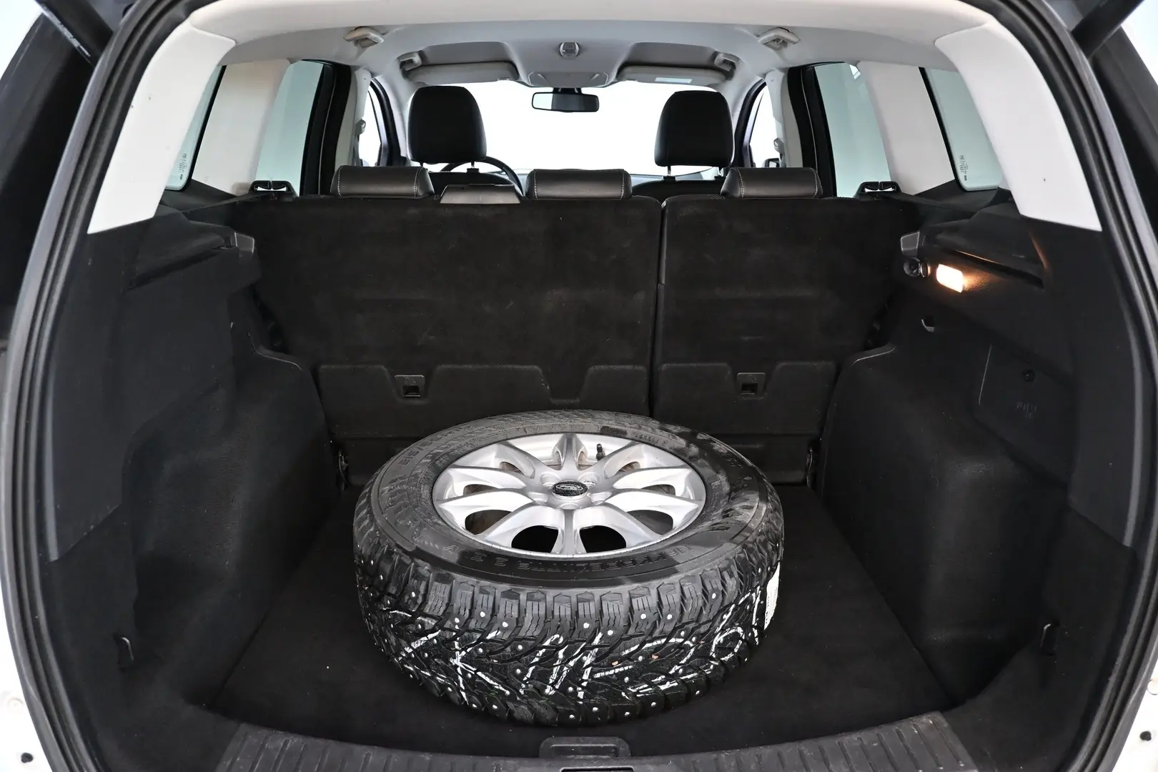 Car Image - 2XCpEgFl4nbEKG7IoPJaGa