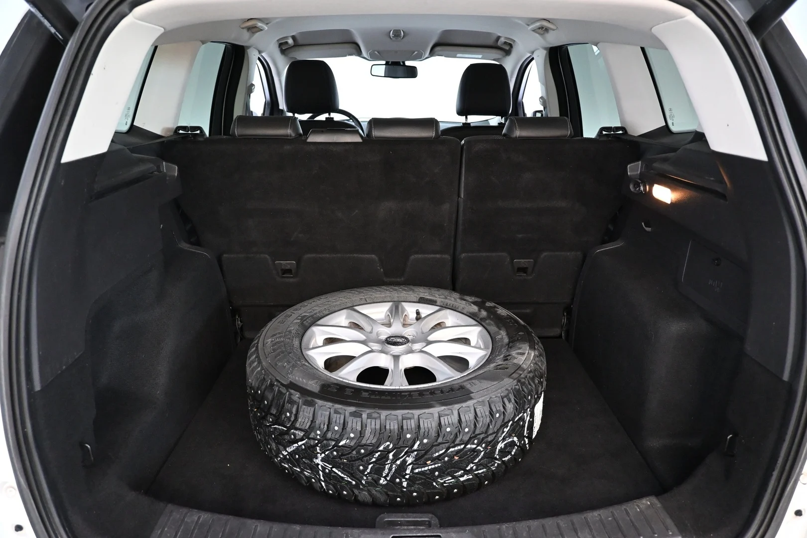 Car Image - 2XCpEgFl4nbEKG7IoPJaGa