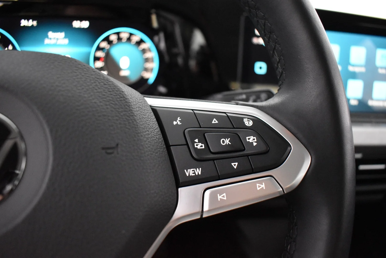 Car Image - fbnp2ioPQaIVCewCQe9zv