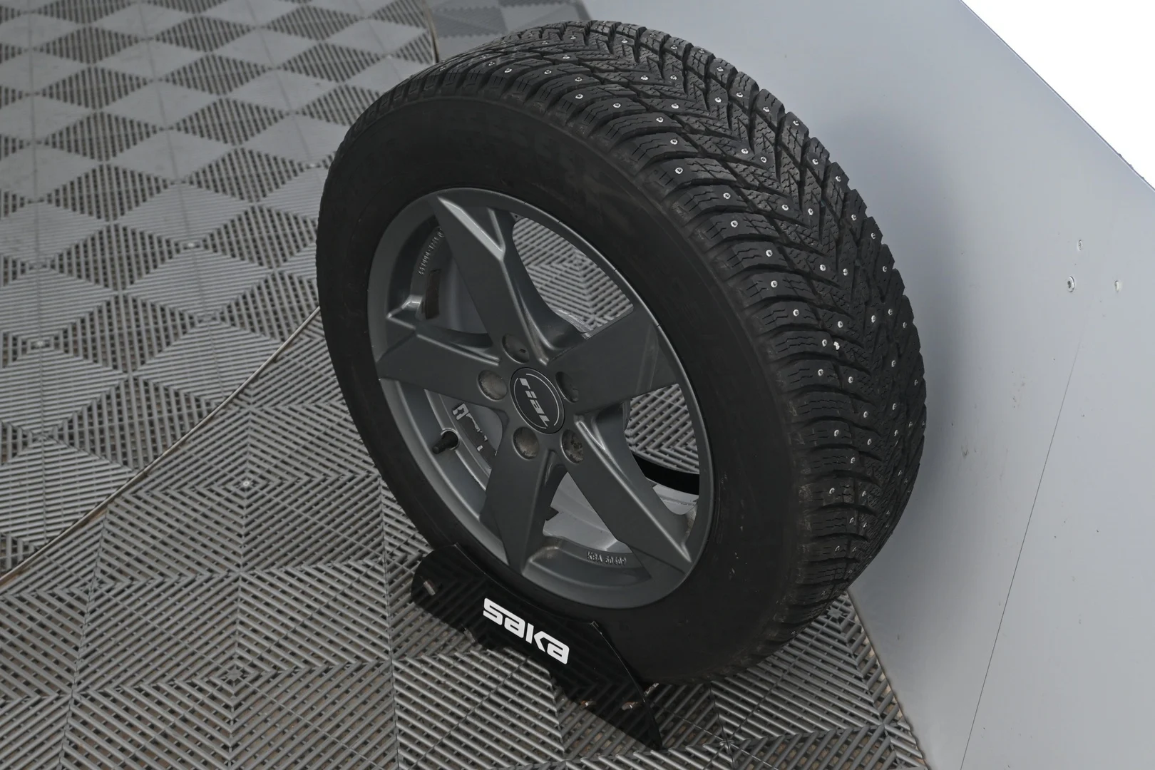 Car Image - EIEKUhBMwKNfCOkYIwOe0