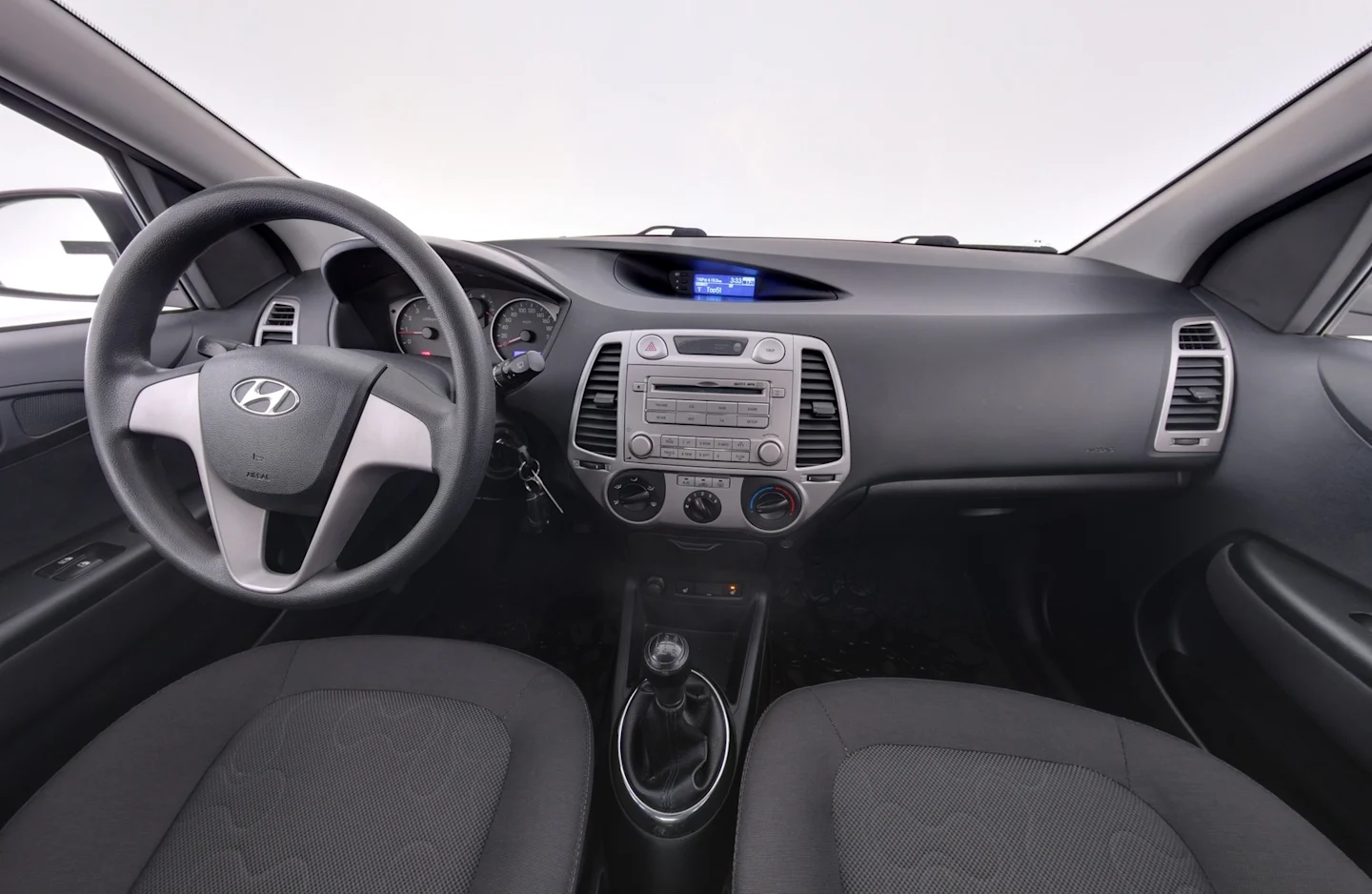 Car Image - 7n6w9Bkn8yzHzslrdcC3i2