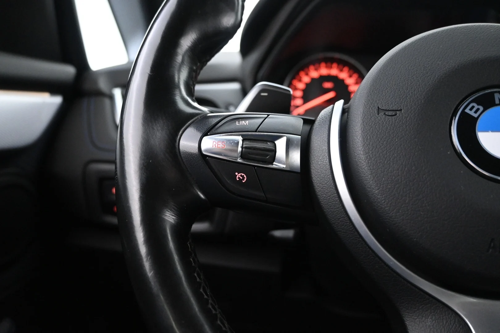 Car Image - 6LkZX5pE3ZVVS4xjmI0QZA