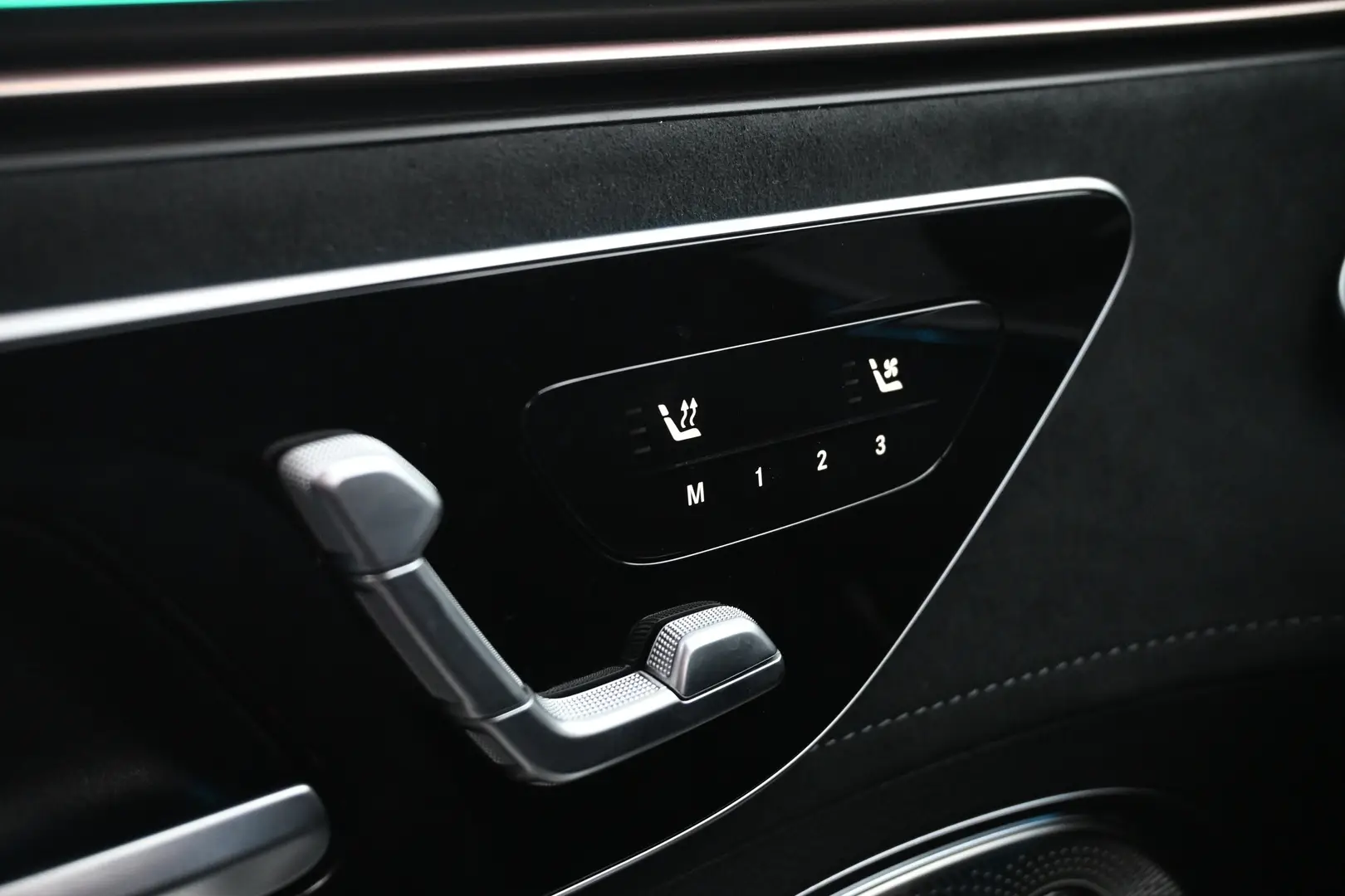 Car Image - 7tN7AoOpuQoHCrWbvqMLU7