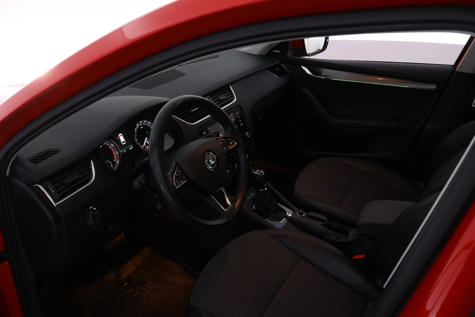 Car Image - 3tC5jKnGxh7WOO91jIADQv