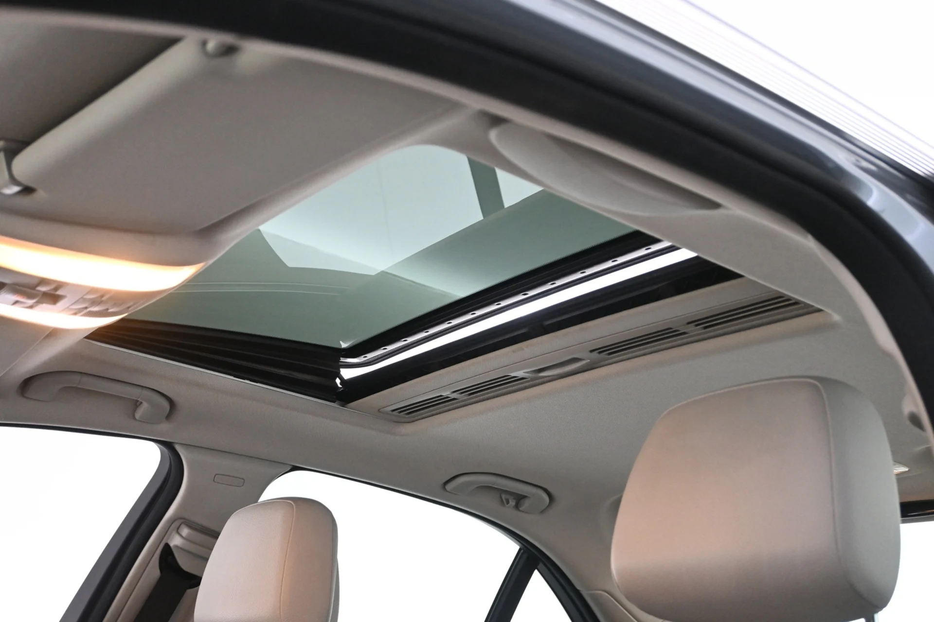 Car Image - 31Uk4J3sKLmt1dnwgFn4Zw