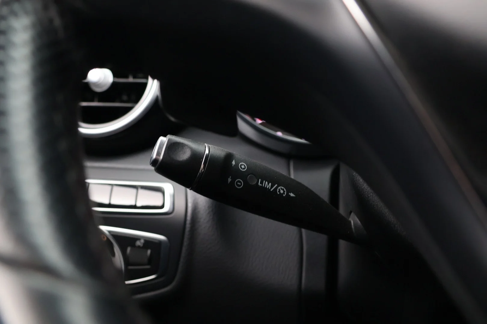 Car Image - 6IsIgfvGBfpfx9EIlLeIou