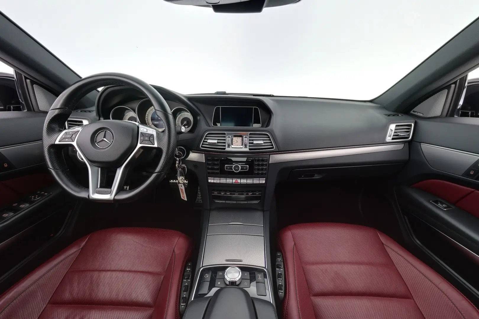 Car Image - 1SAiNoMKsbc9MGObSp0OvX