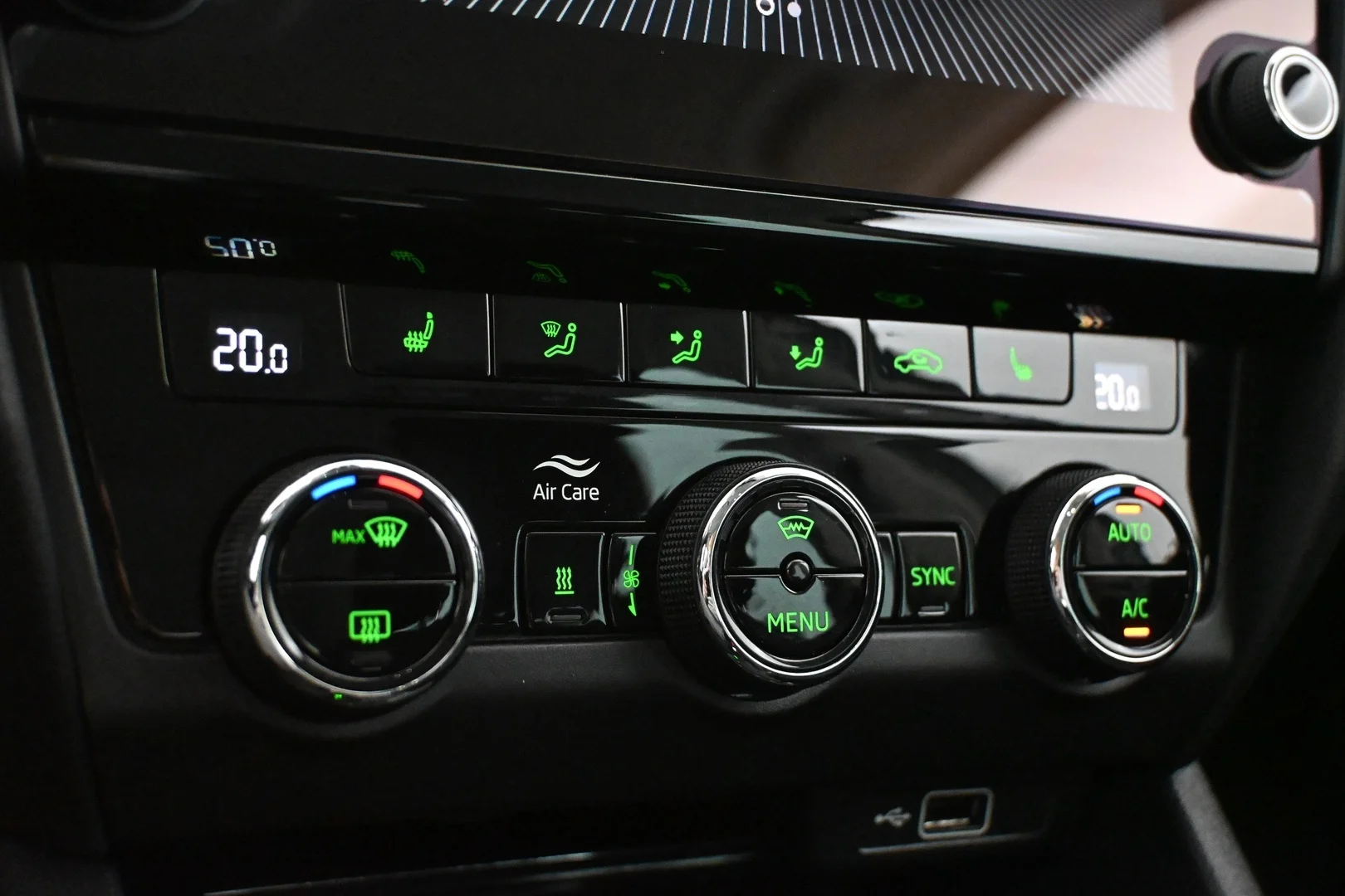 Car Image - 2Zh4gGpEGJQXHBYtBJx1pq