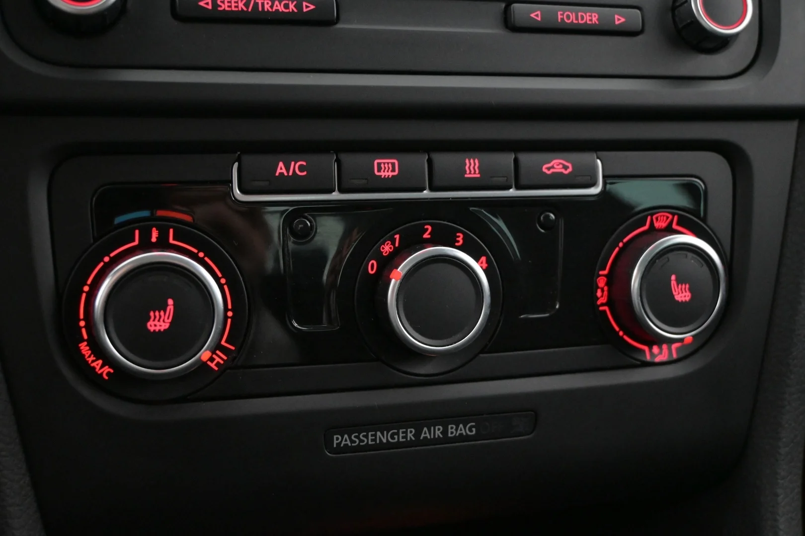 Car Image - 2usgDPVwMakDzvrrjnN9Lb