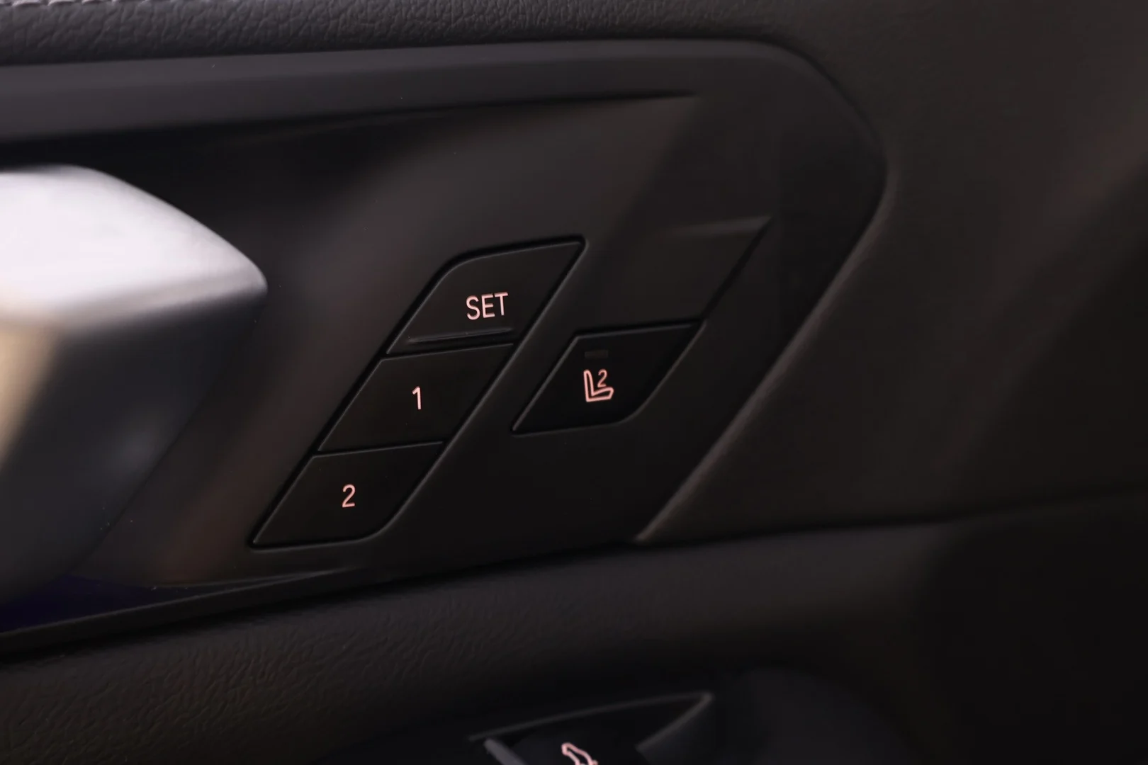 Car Image - 7385WXWHIuSPDZf1WxGXJM