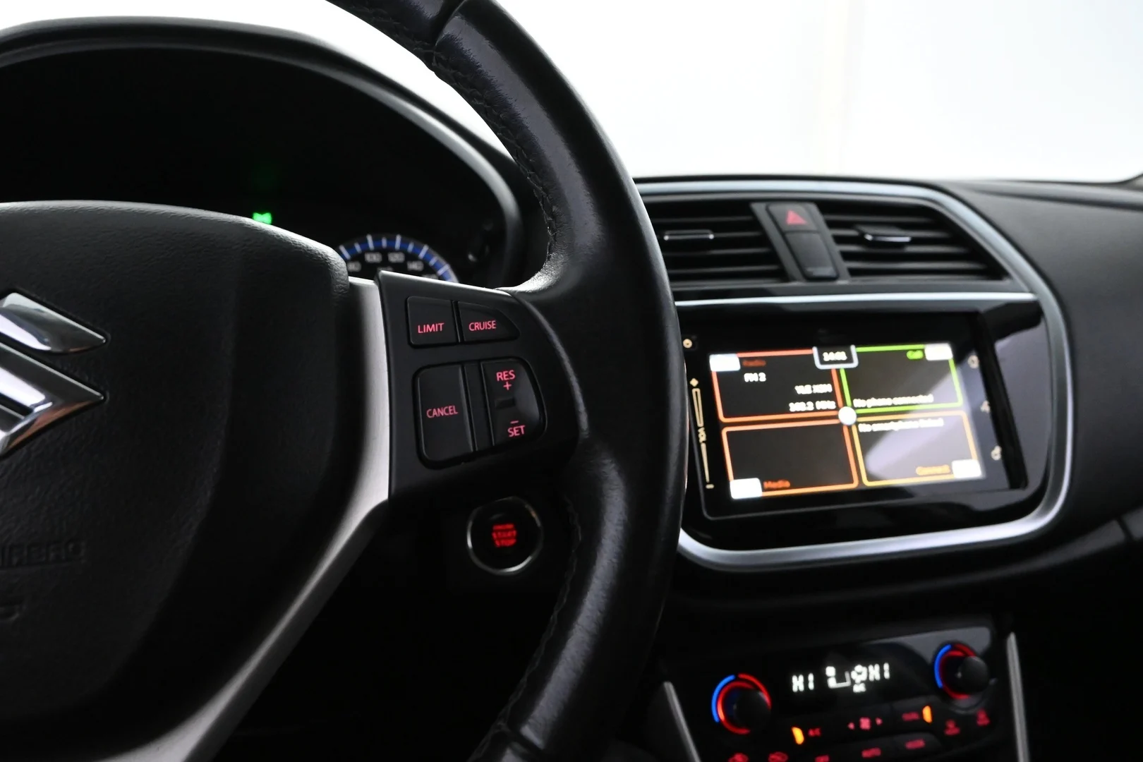 Car Image - 54S60AKwekXVLM08vAUu82