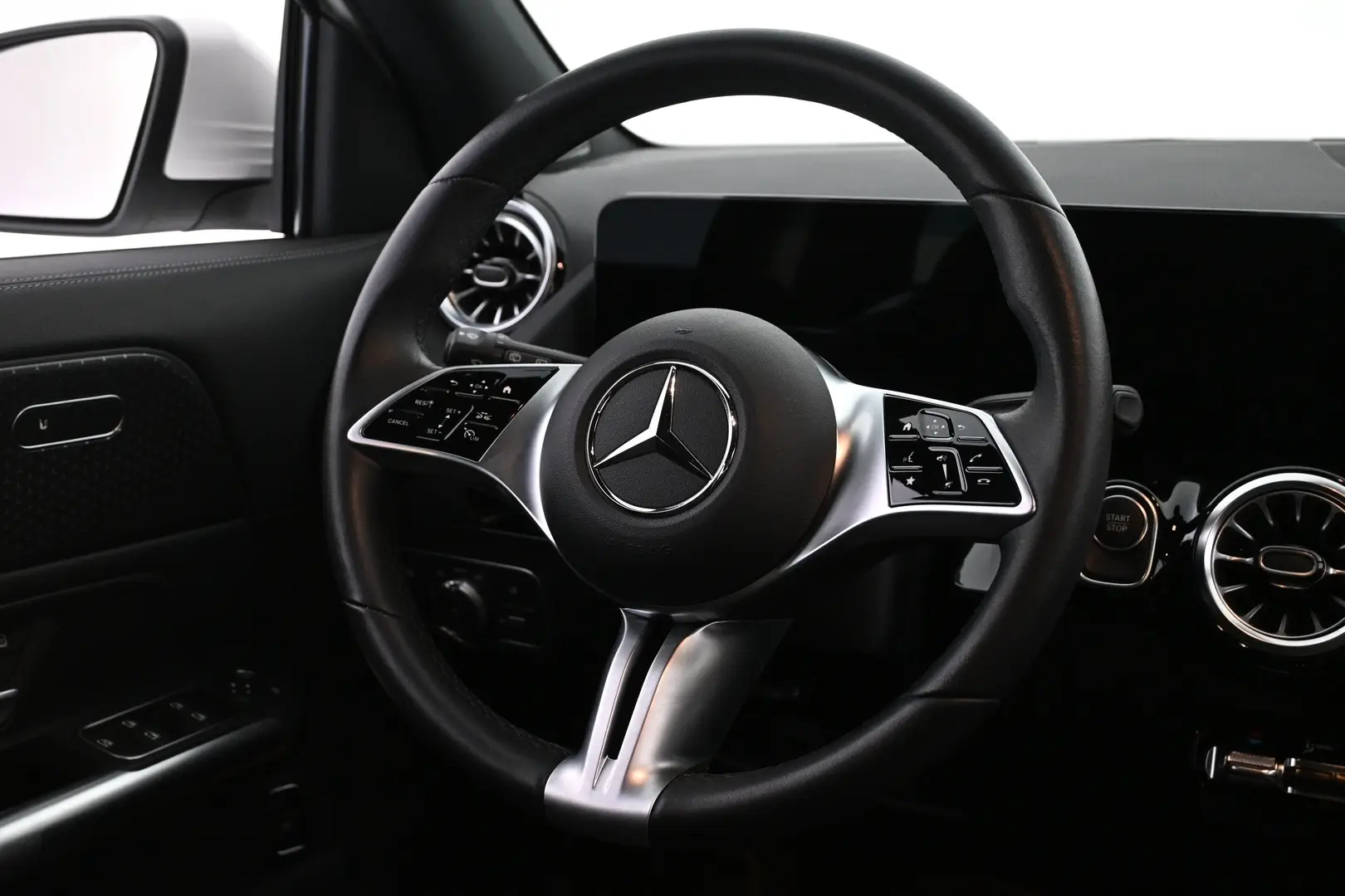 Car Image - 1aHYKO0f1gTQdjNEaCkgut