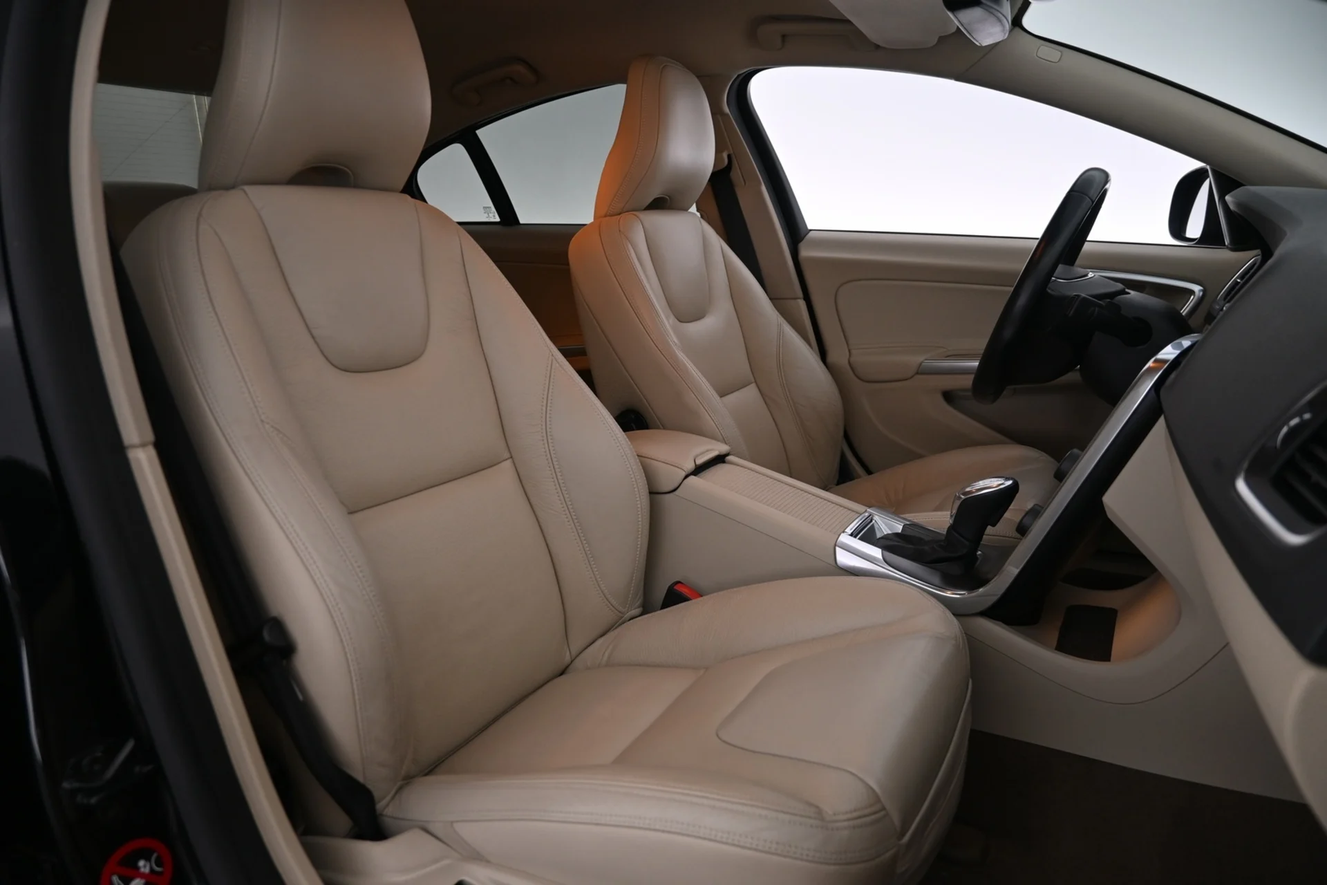 Car Image - 4P1YR2oUCeiIVDSBqENNZG