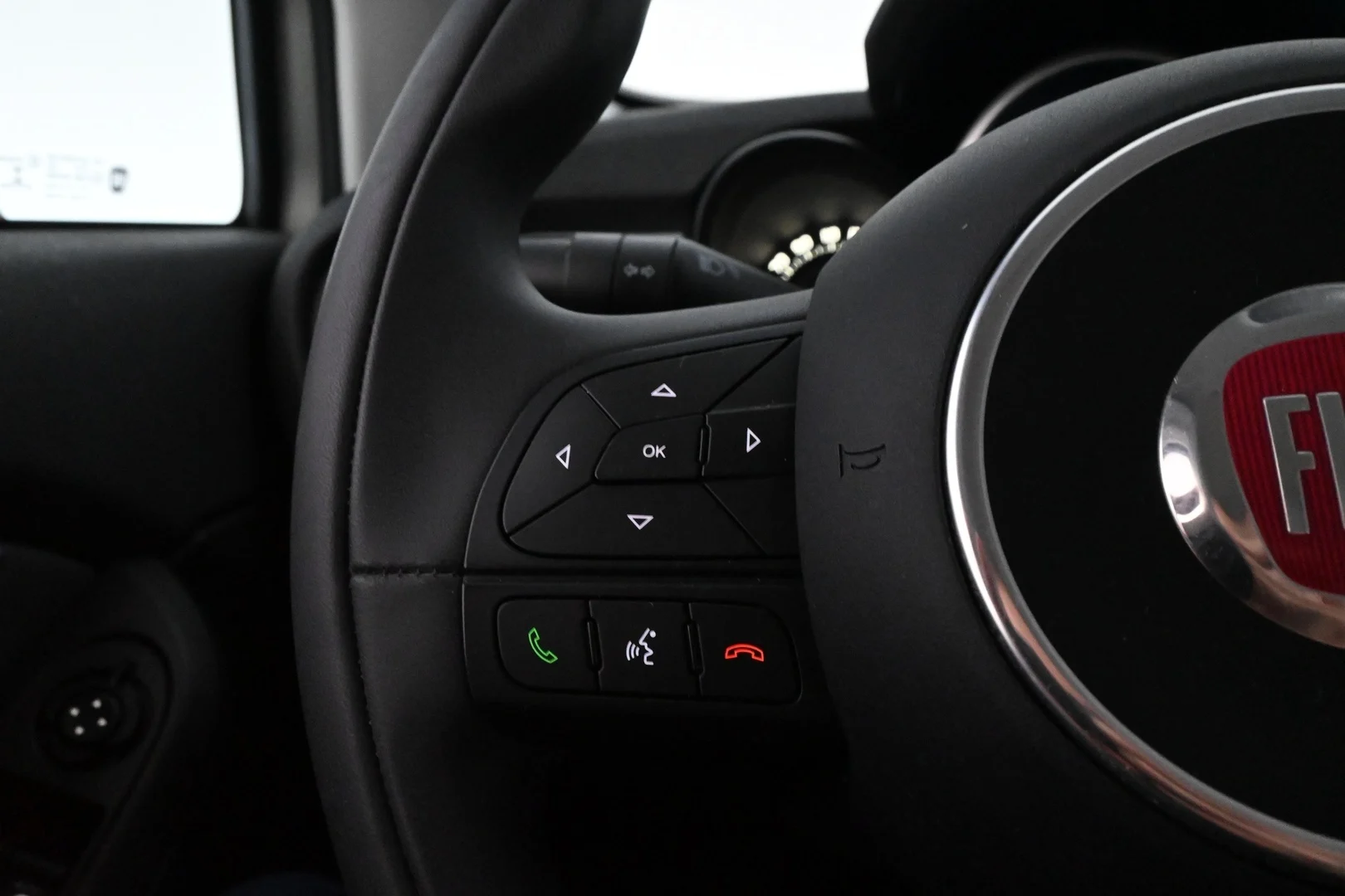 Car Image - 3WFms9UNNLzDfQb3NTgTZH