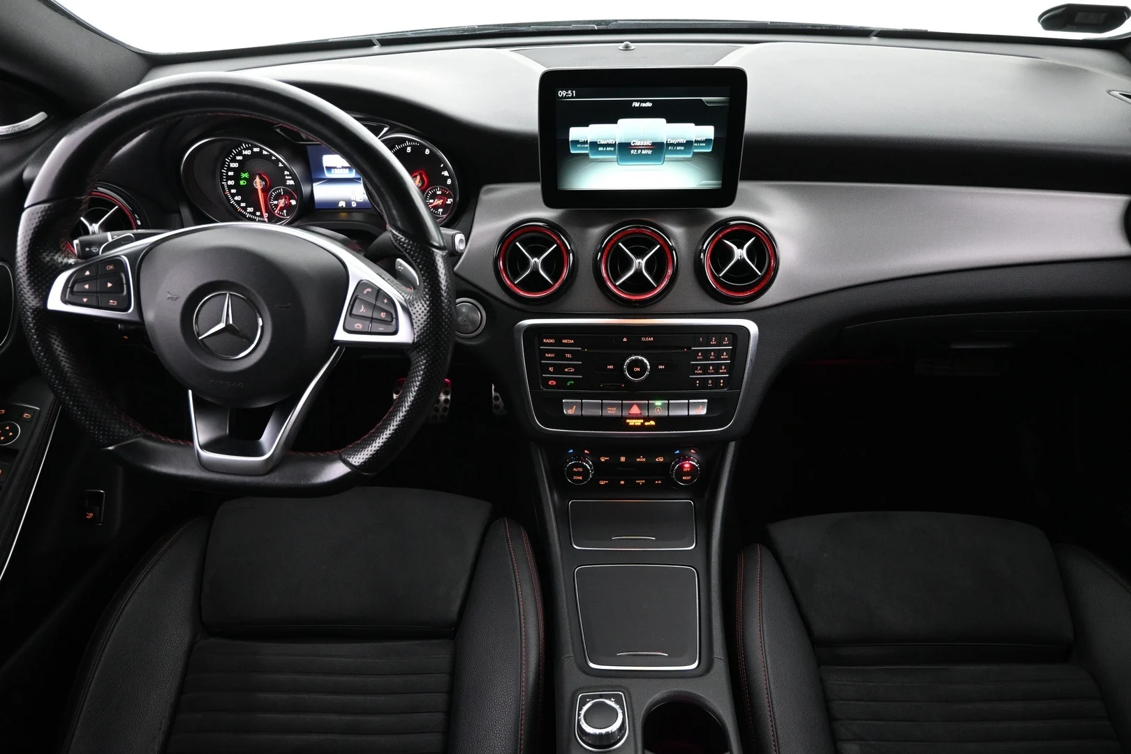 Car Image - rNCeeX40k5SbWOkZBZRkl