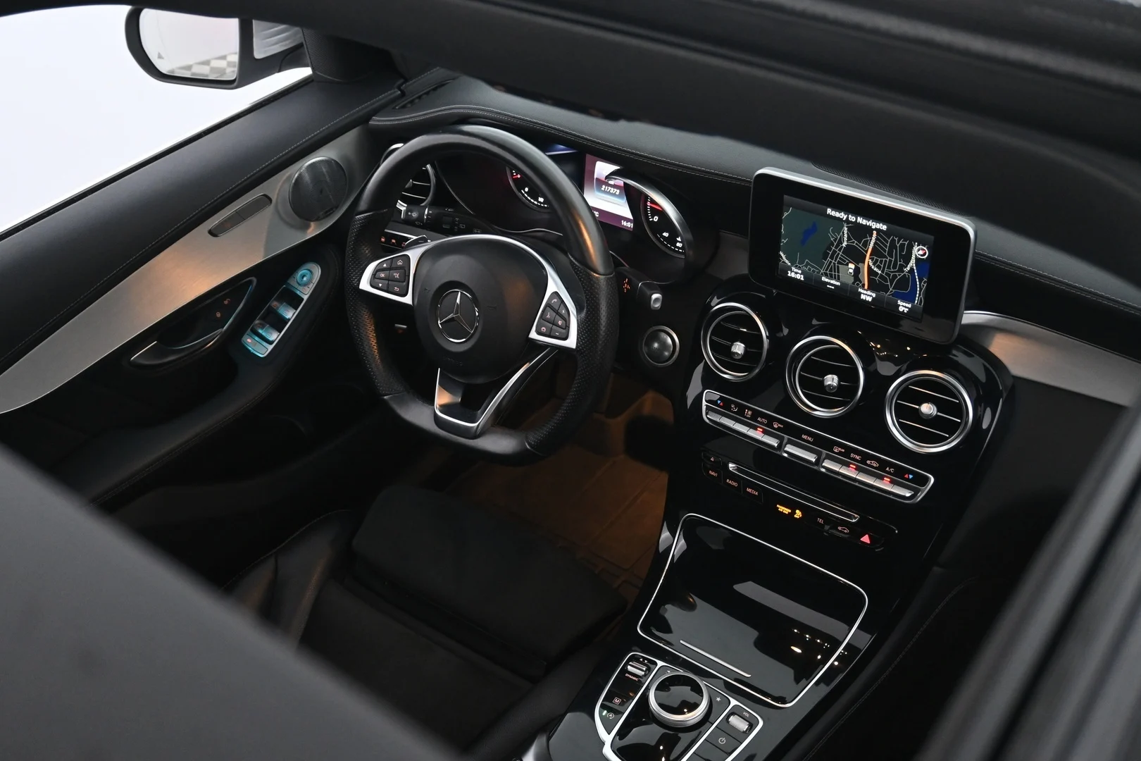 Car Image - 6AKNh8LRsMLrXE8aeXjVwQ