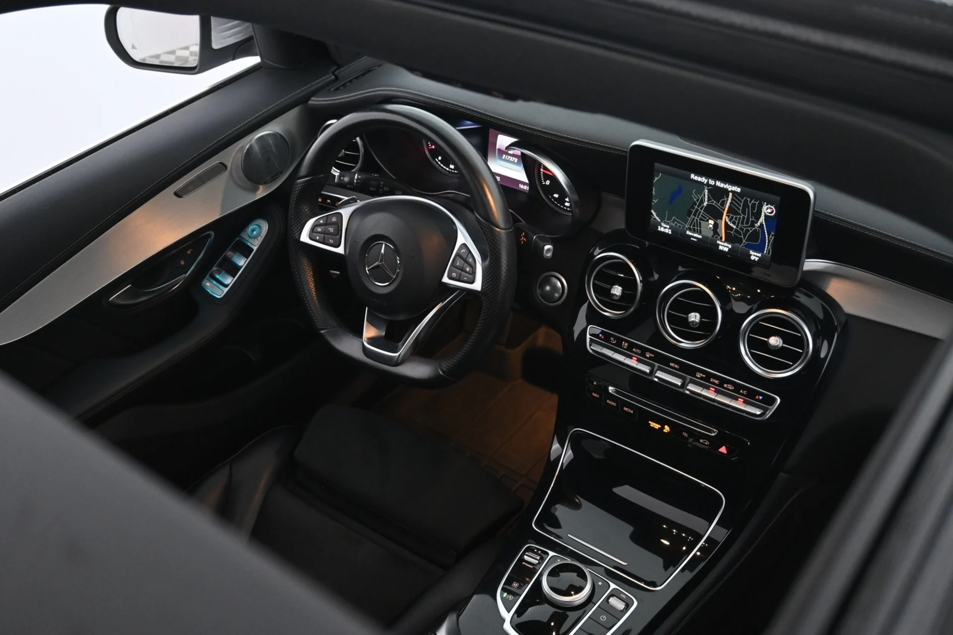 Car Image - 6AKNh8LRsMLrXE8aeXjVwQ