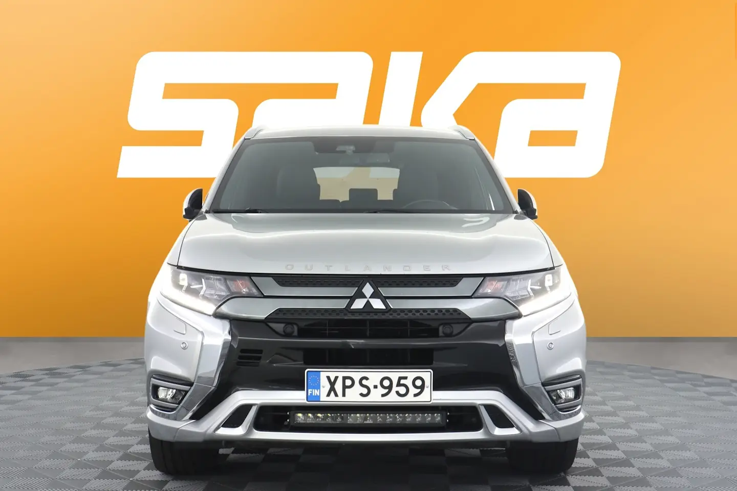 Car Image - 2TA5R7STDHfC6N9dbr8L6S
