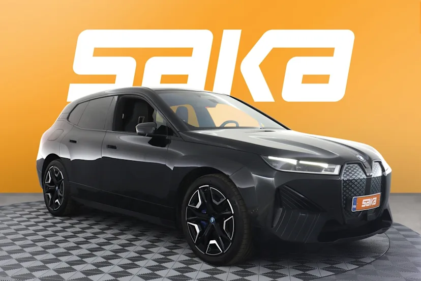BMW iX