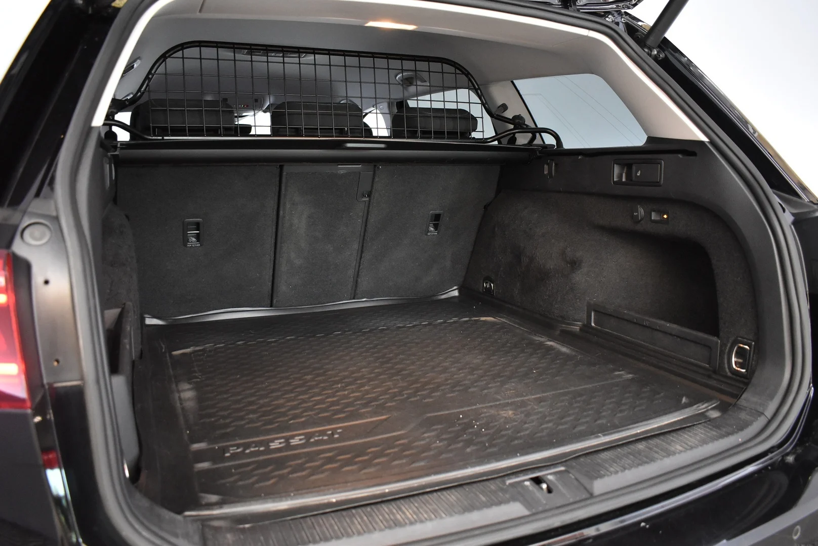 Car Image - h7KORTtLx9YNeS3VPbp54